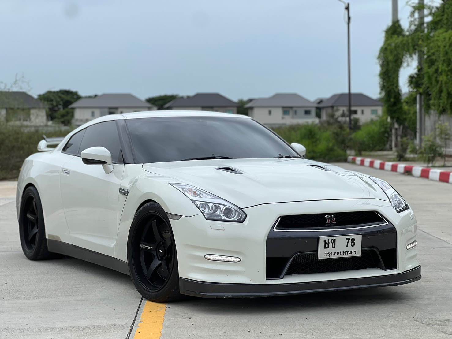 2012 Nissan 2012 Nissan GT-R R35 UK Spec