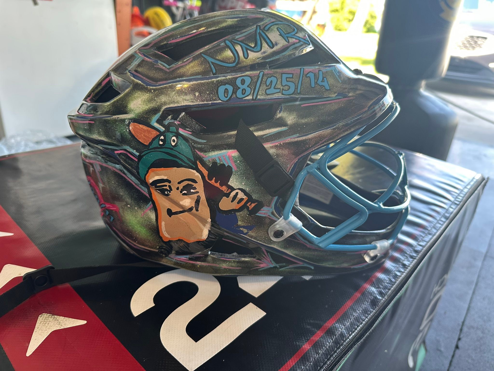 burton asymmetrical snowboard Men's Instigator Camber The camber is dialed Loungefly Disney Princess Mini AGV K1 S Grazie Vale Helmet SIZE:QR-E RF-1200