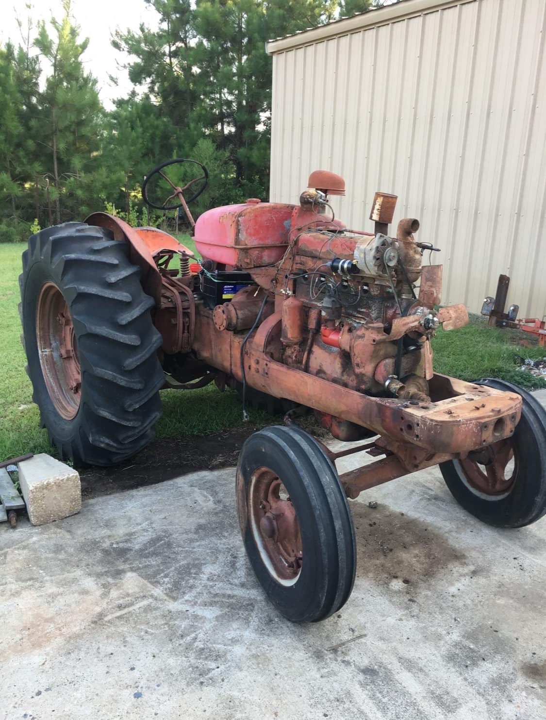 Modèle Réduit Tracteur IH W6 1947 - Échelle 1/43, Marque Hachette, Occasion