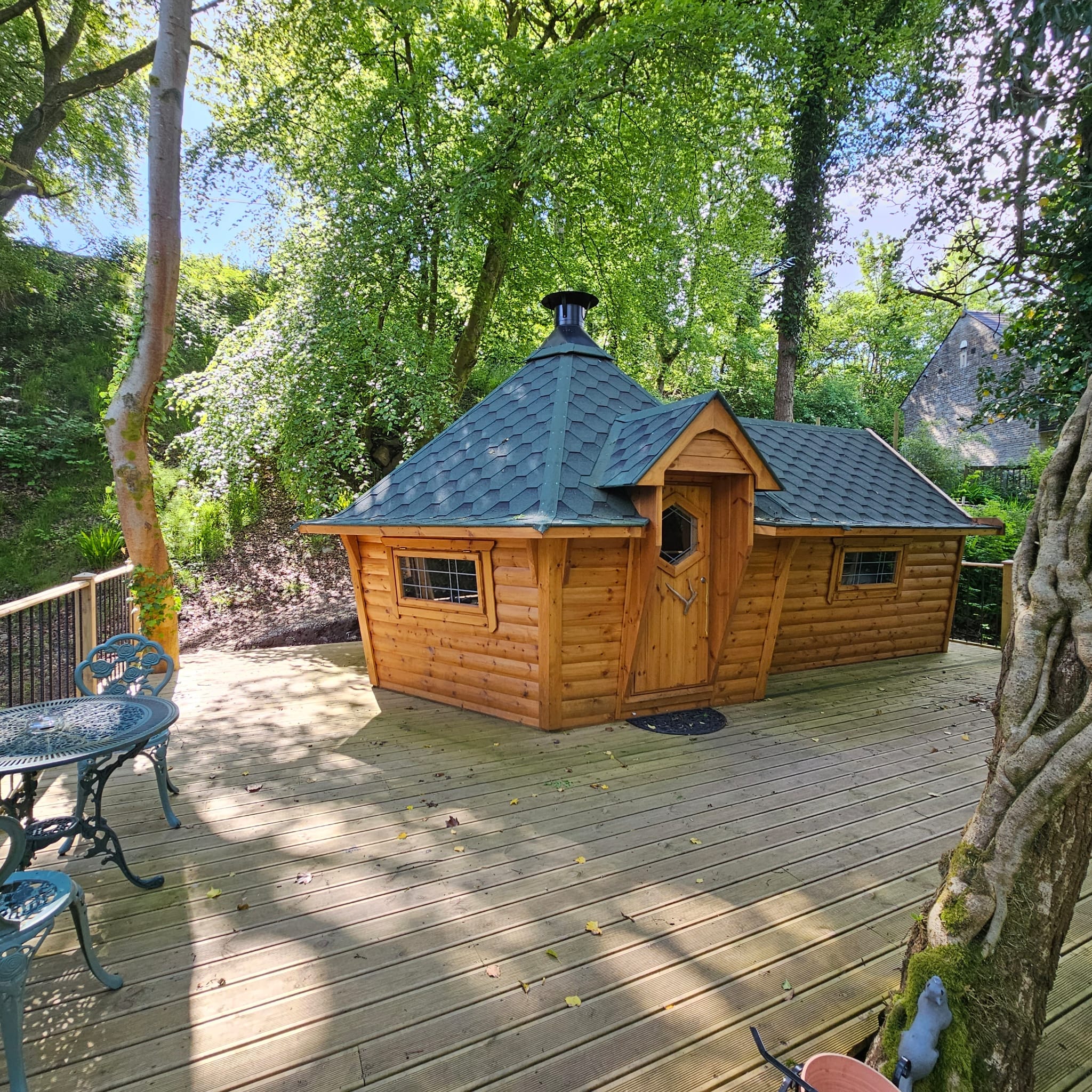 riverside retreat at Gat Ddu | Pontypridd