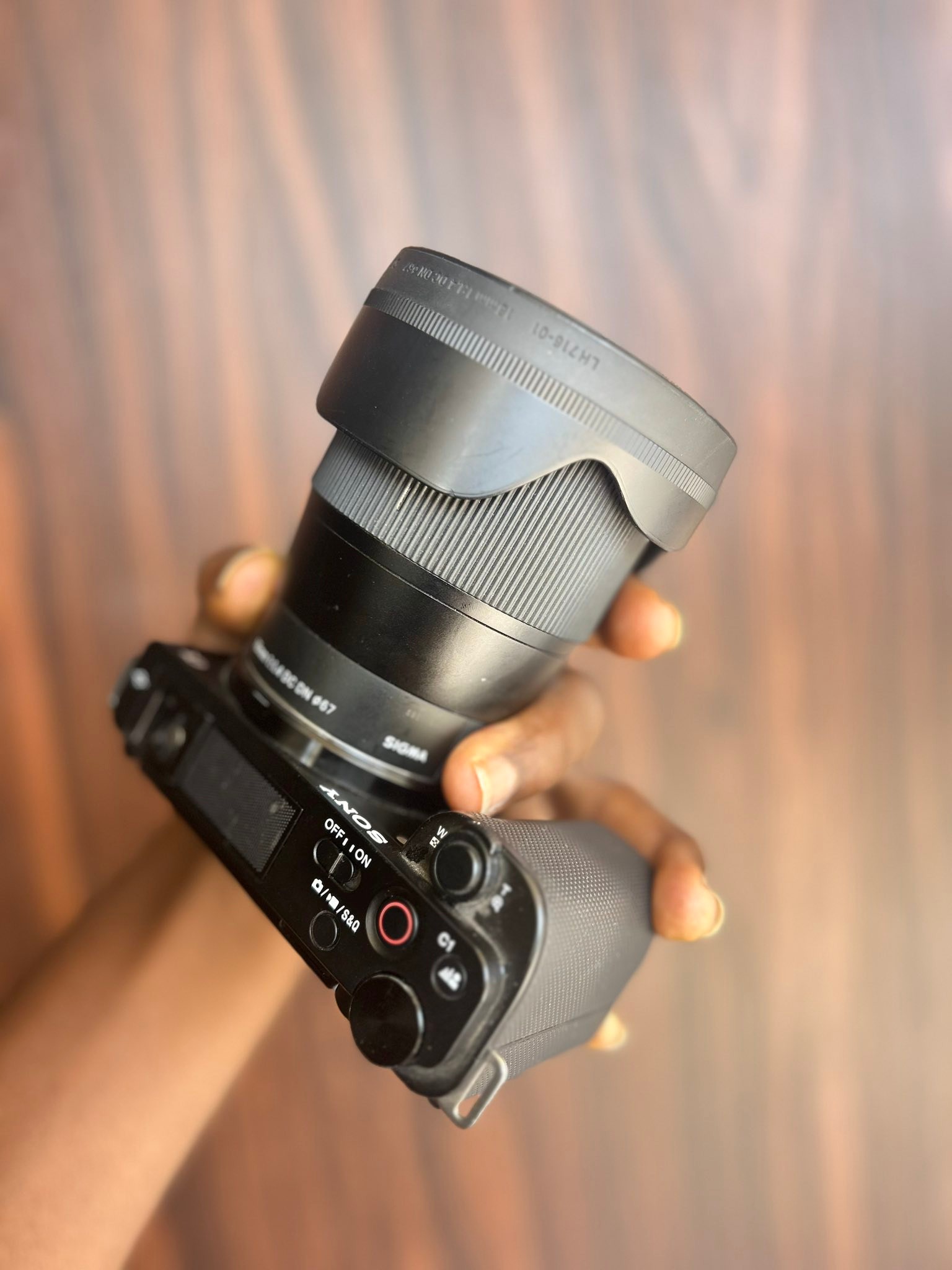 Sony zv-e10 and sigma 16mm f/1.4 photos