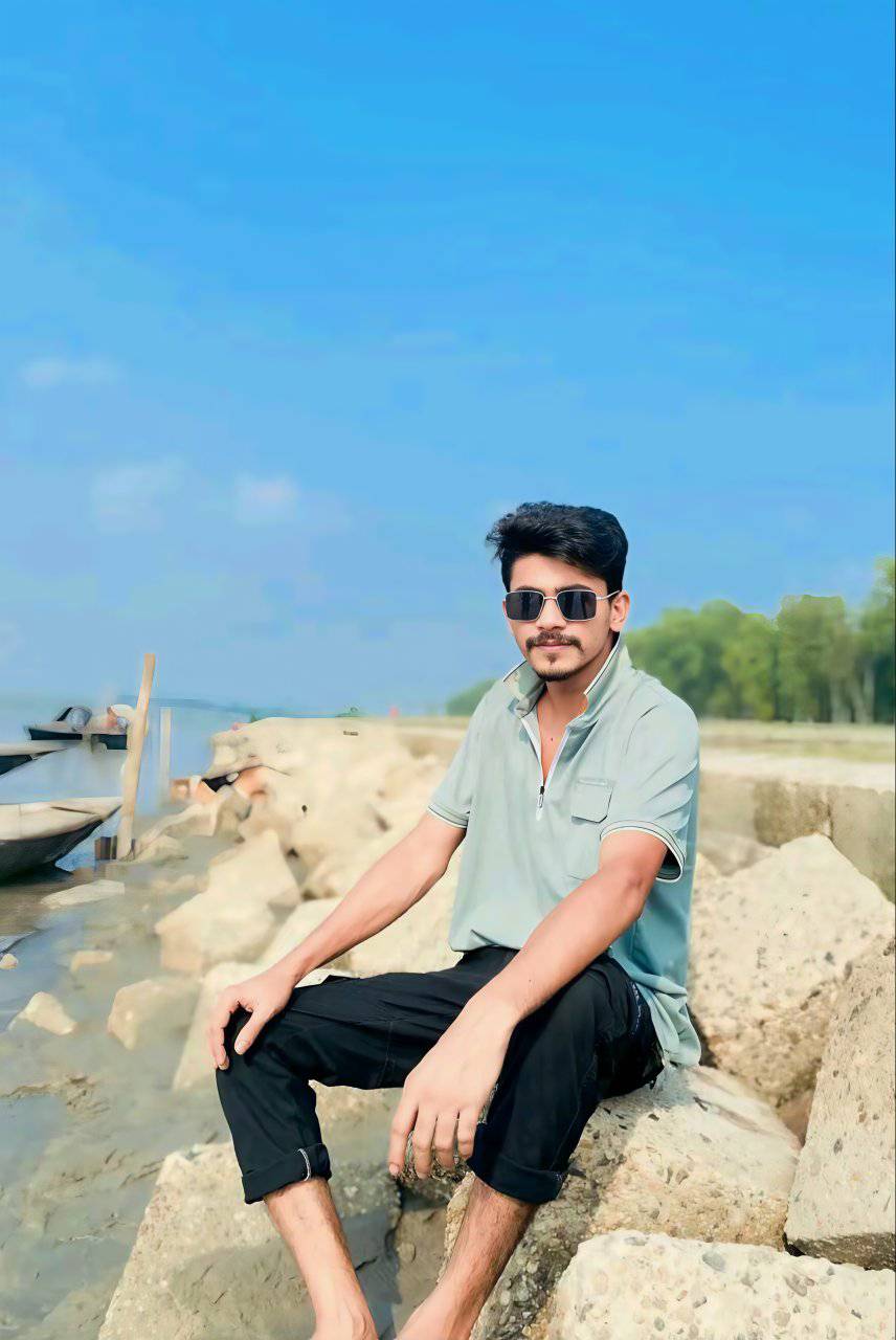 Alvi Raj