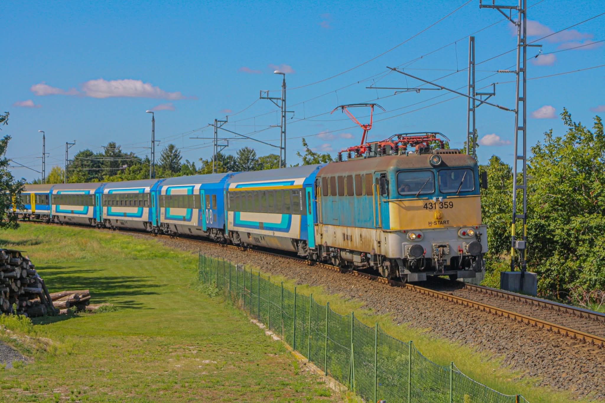 zugvision-m-v-start-stadler-flirt-415-066-near-dorog-railway
