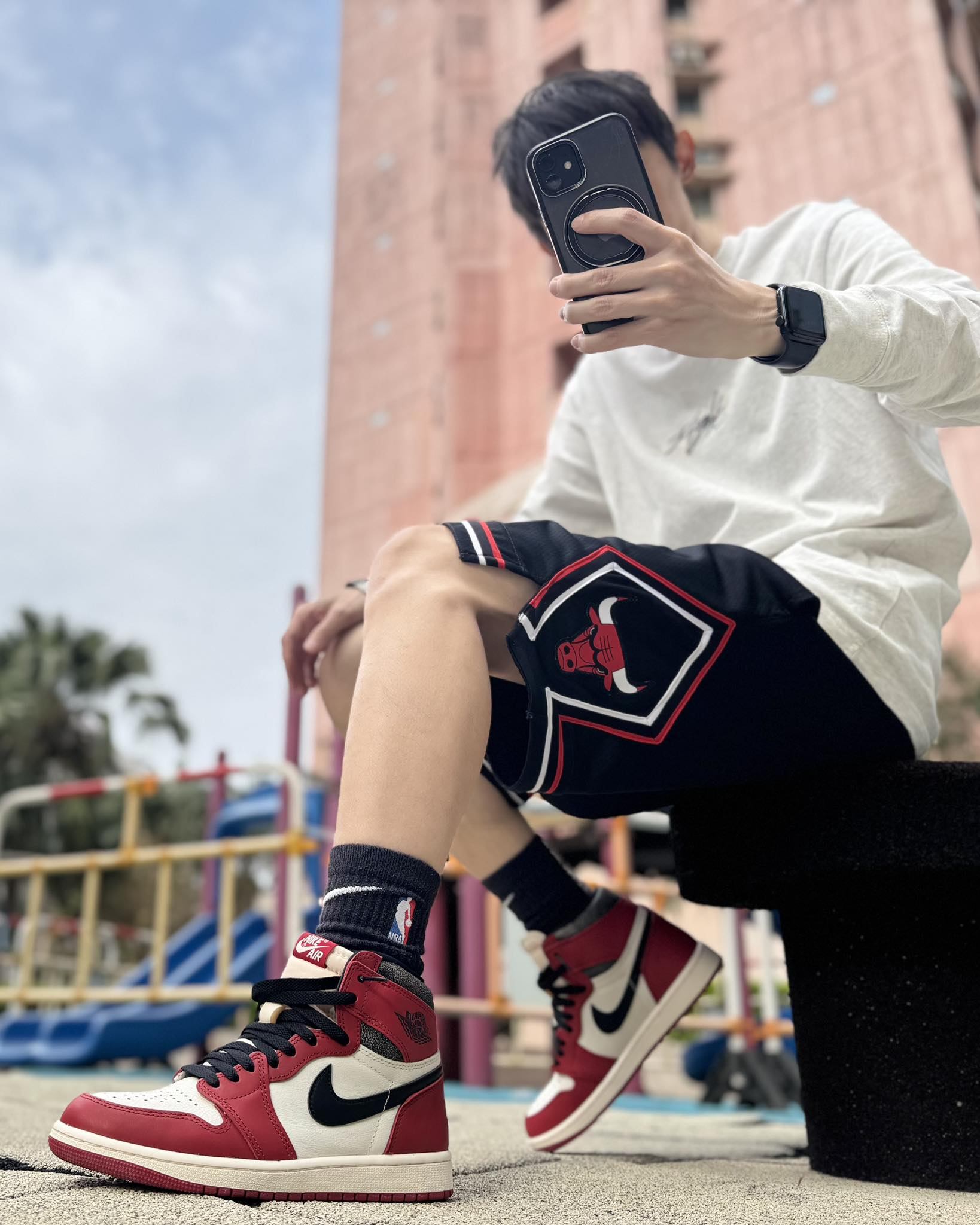 Air Jordan 1 High OG Light Fusion Red release