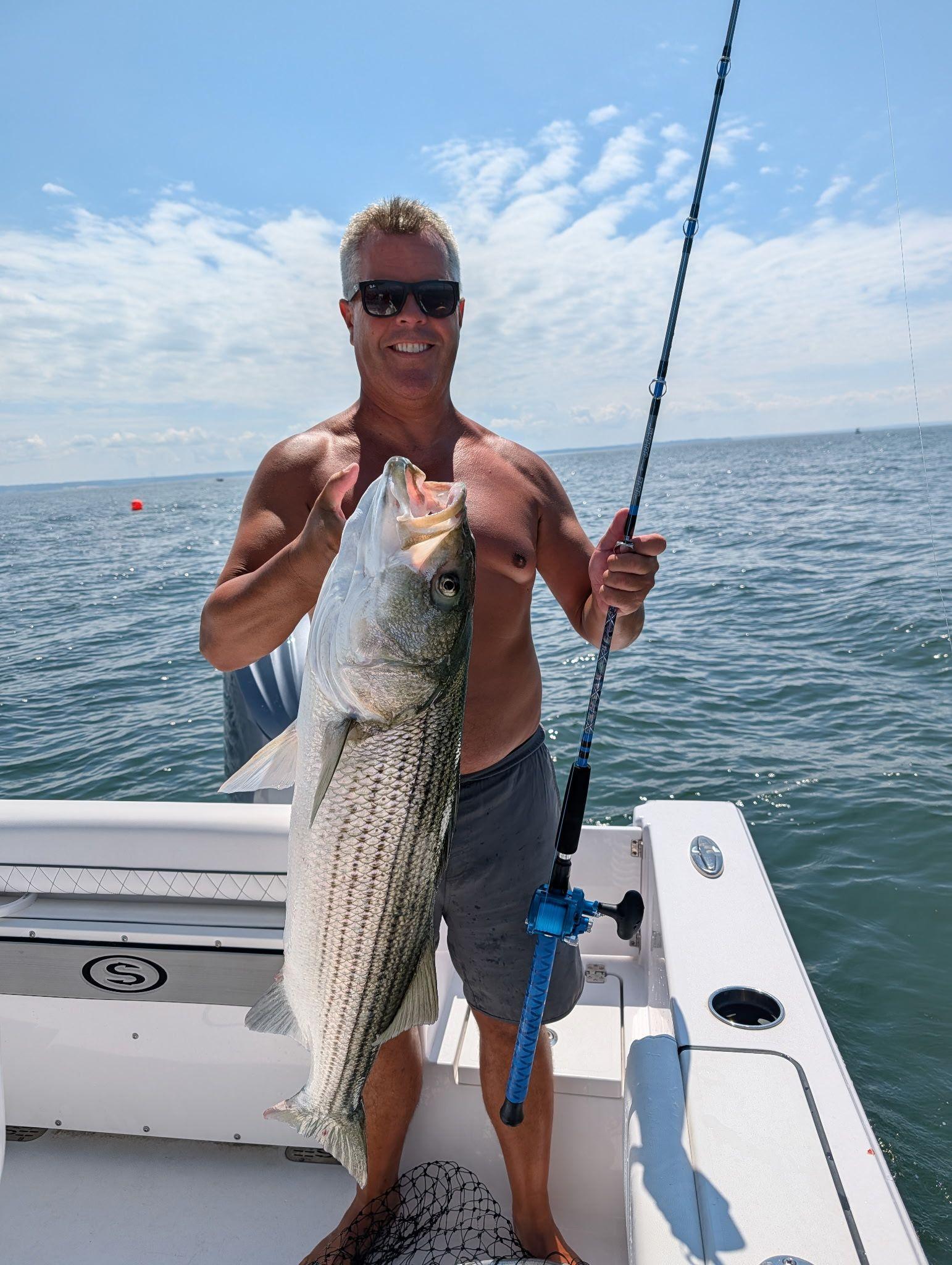 recommended length for a freshwater ugly stik combo 7' Catfish Spinning Fishing Rod and Reel Catfish Combo, Ugly Tech Construction with Clear Tip Design, 7' 2-Piece Moderate Fast Action Rod Talented dog Rani catches Big Game Jigs Length - Power:19