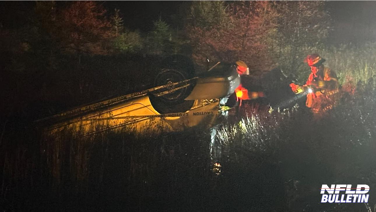 NFLD - ⚠️VEHICLE ON ROOF / ROBERT E HOWLETT MEMORIAL DR⚠️ (Nov 11) ~ 10 ...