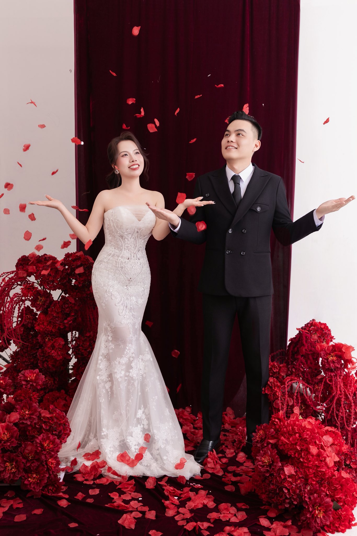 Tự tin là Studio với nhiều concept... - ROJE Wedding Studio | Facebook