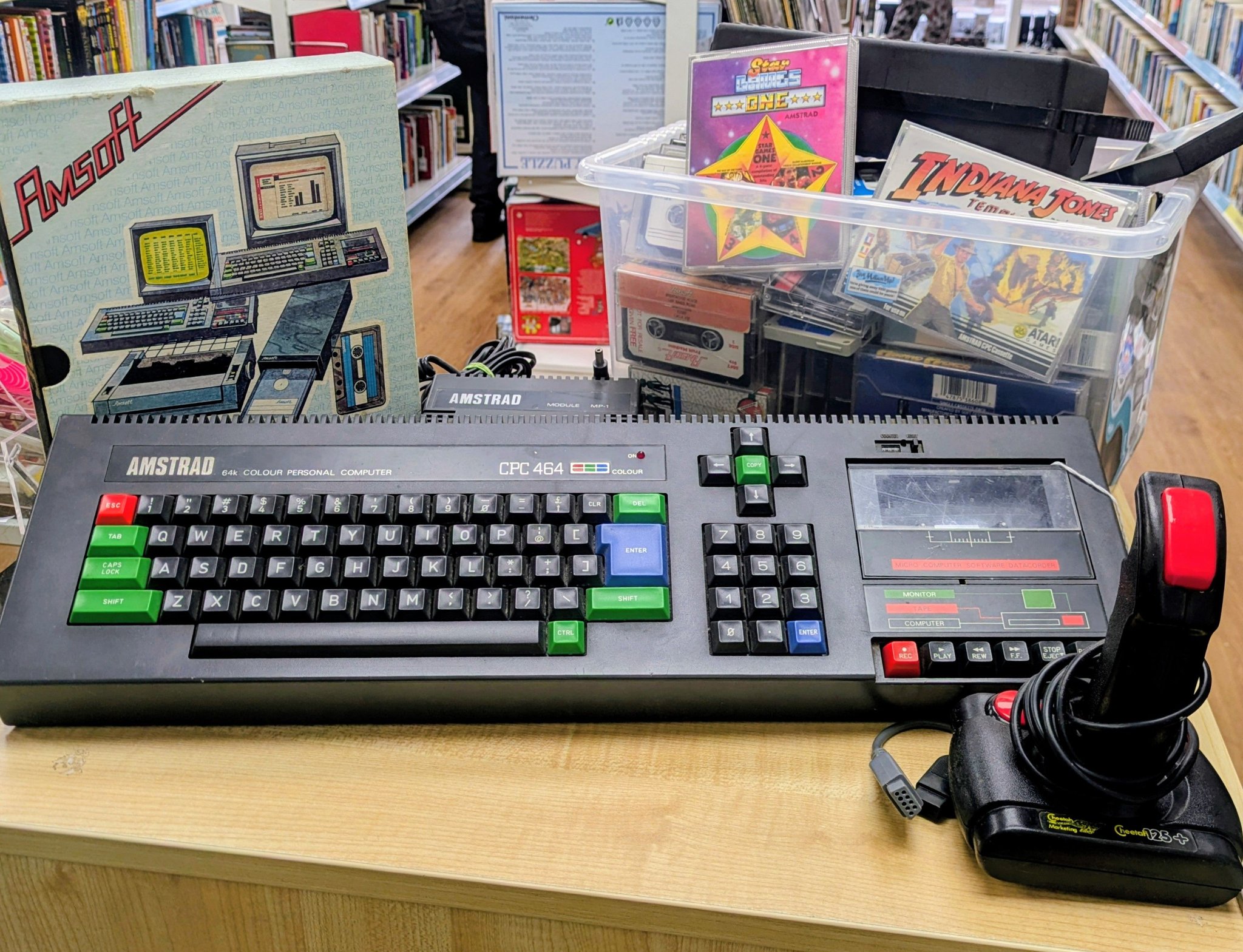 Amstrad bundle! Console, 2 power banks (1 spares and repairs only