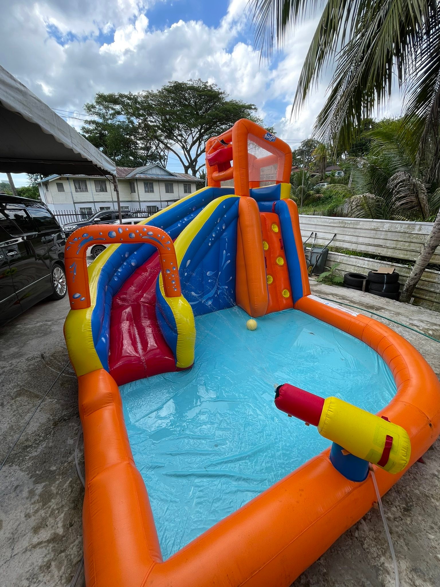 ELLY - Only From RM80 No more boring parties! Our inflatable playground ...