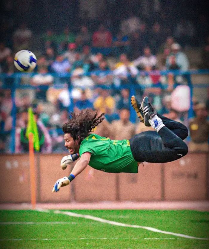 Rene Higuita 🇨🇴 🧤 at 1990 World Cup