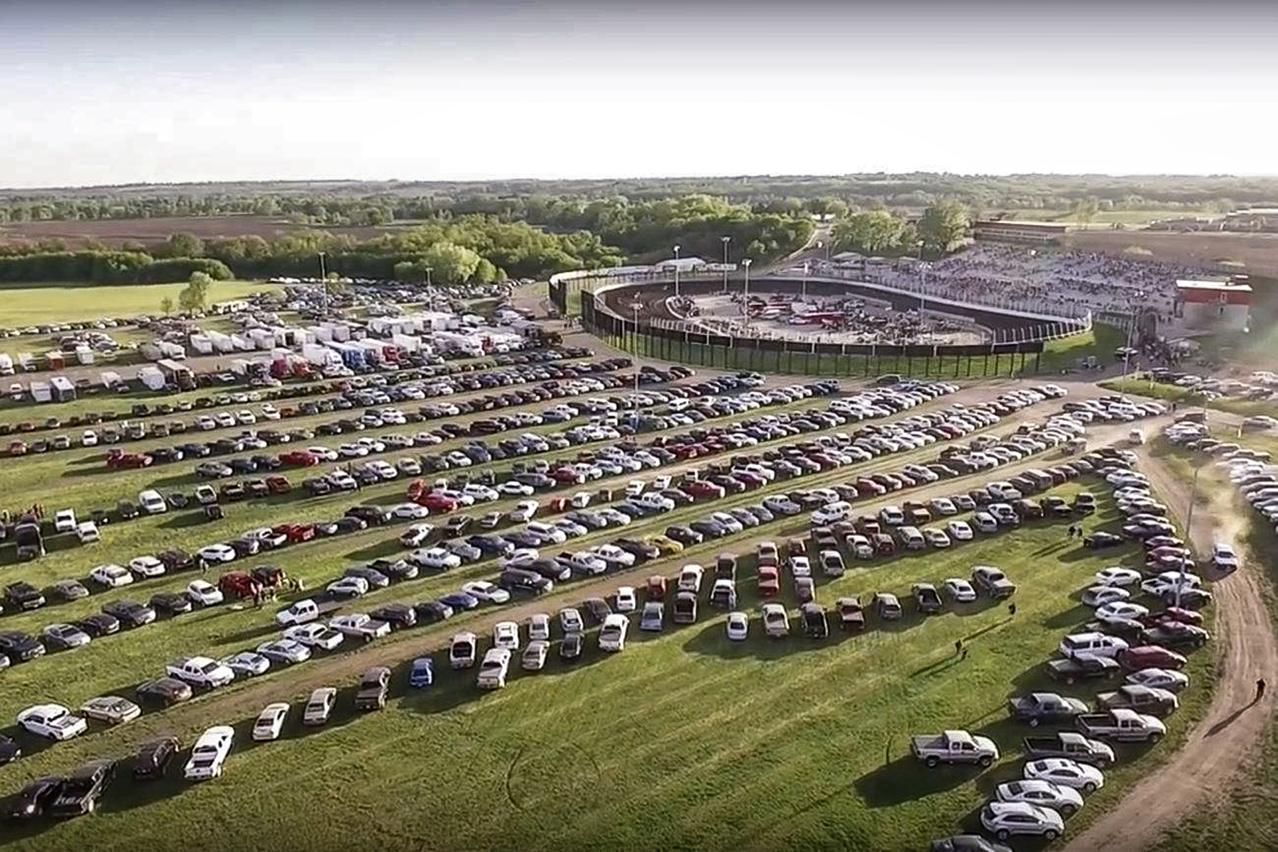 Sprint - 2016 - Badlands Motor Speedway - Aerial view of the track ...
