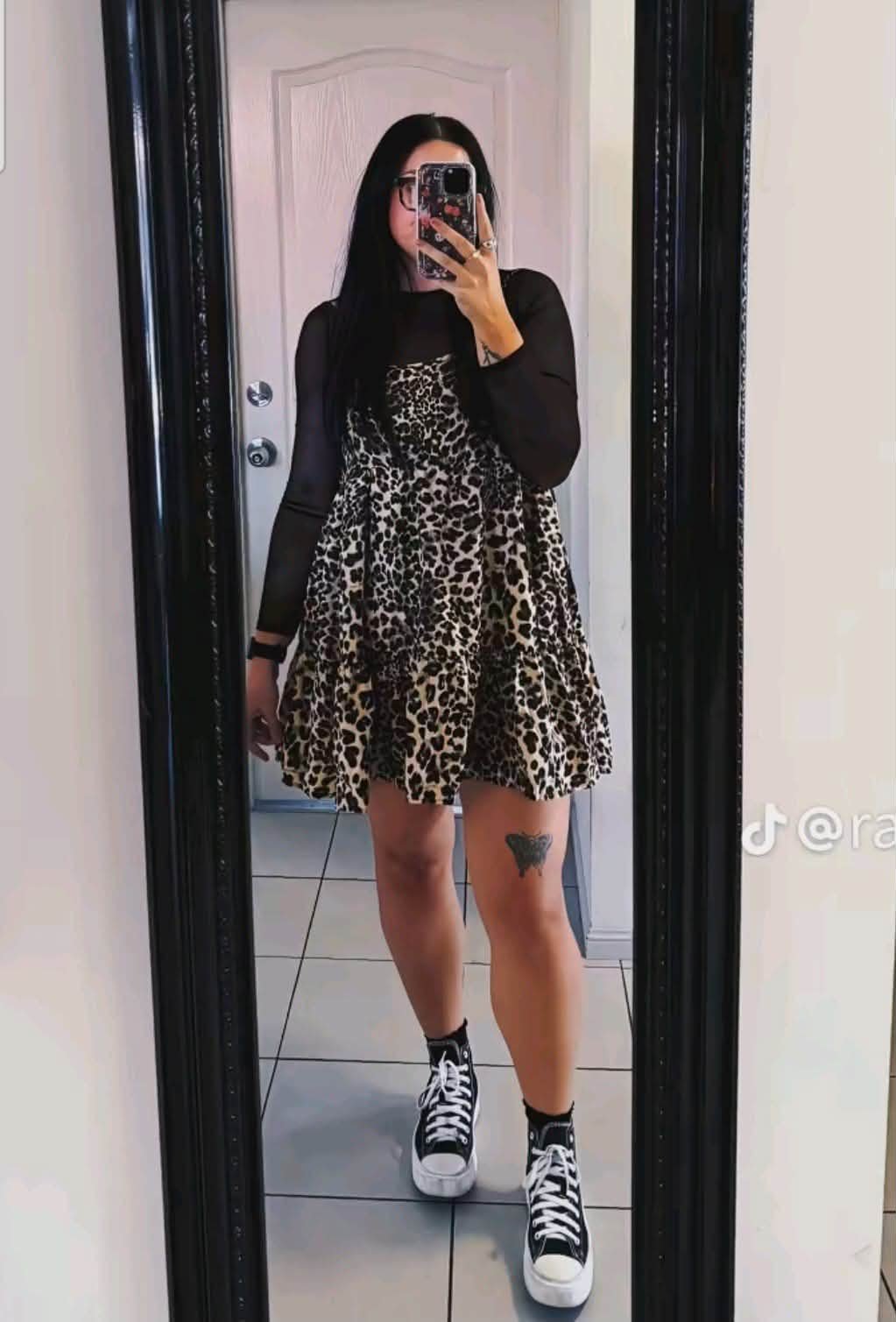 dresses with black converse How to Wear Size:Size 5-6 up silhouette/OrthoLite cushioning/Iconic Chuck winter-blowout-sale Las Palmas Dress -