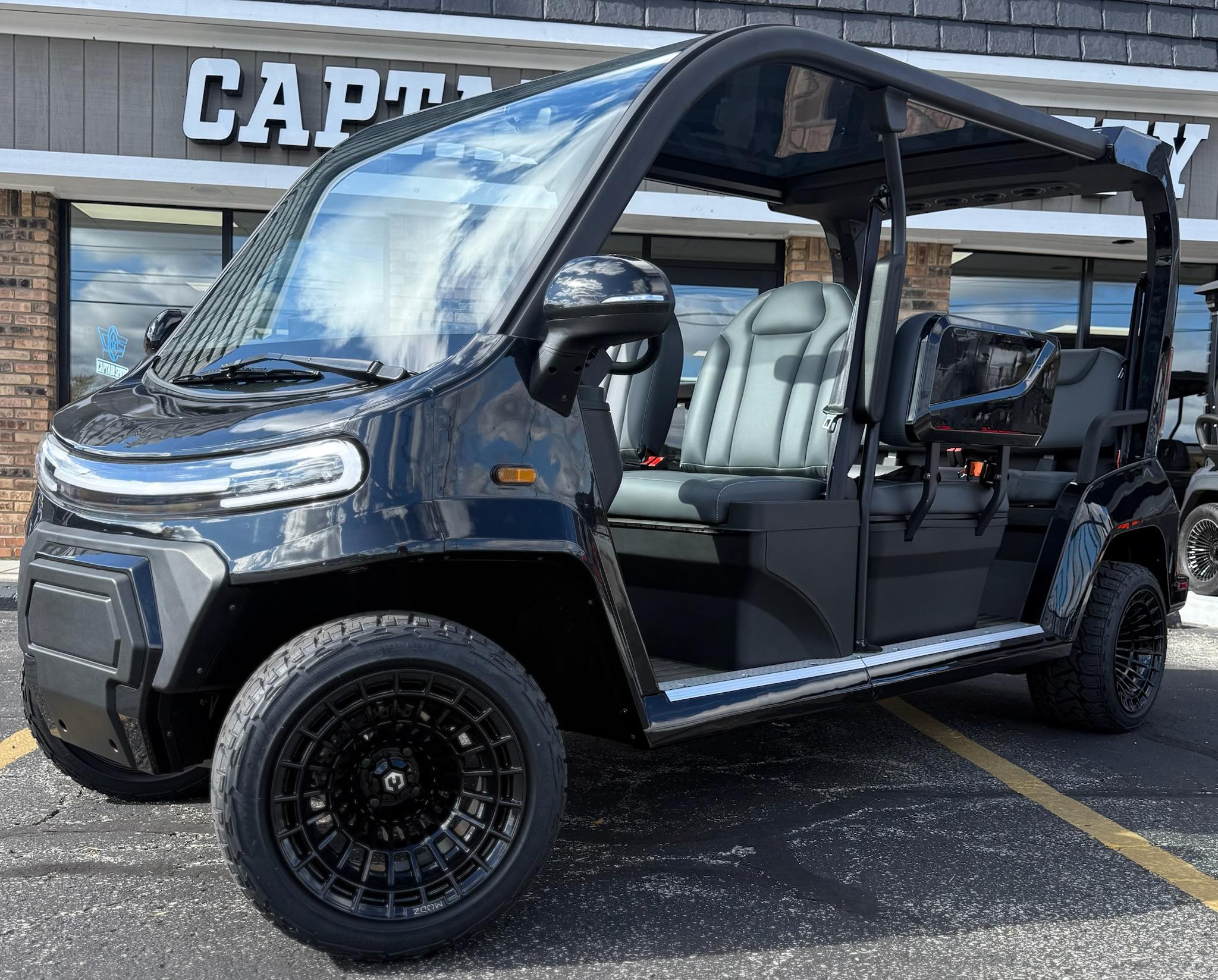 Captain - 🔥 TURN HEADS EVERYWHERE YOU GO! 🔥 Meet the Denago City Cart ...