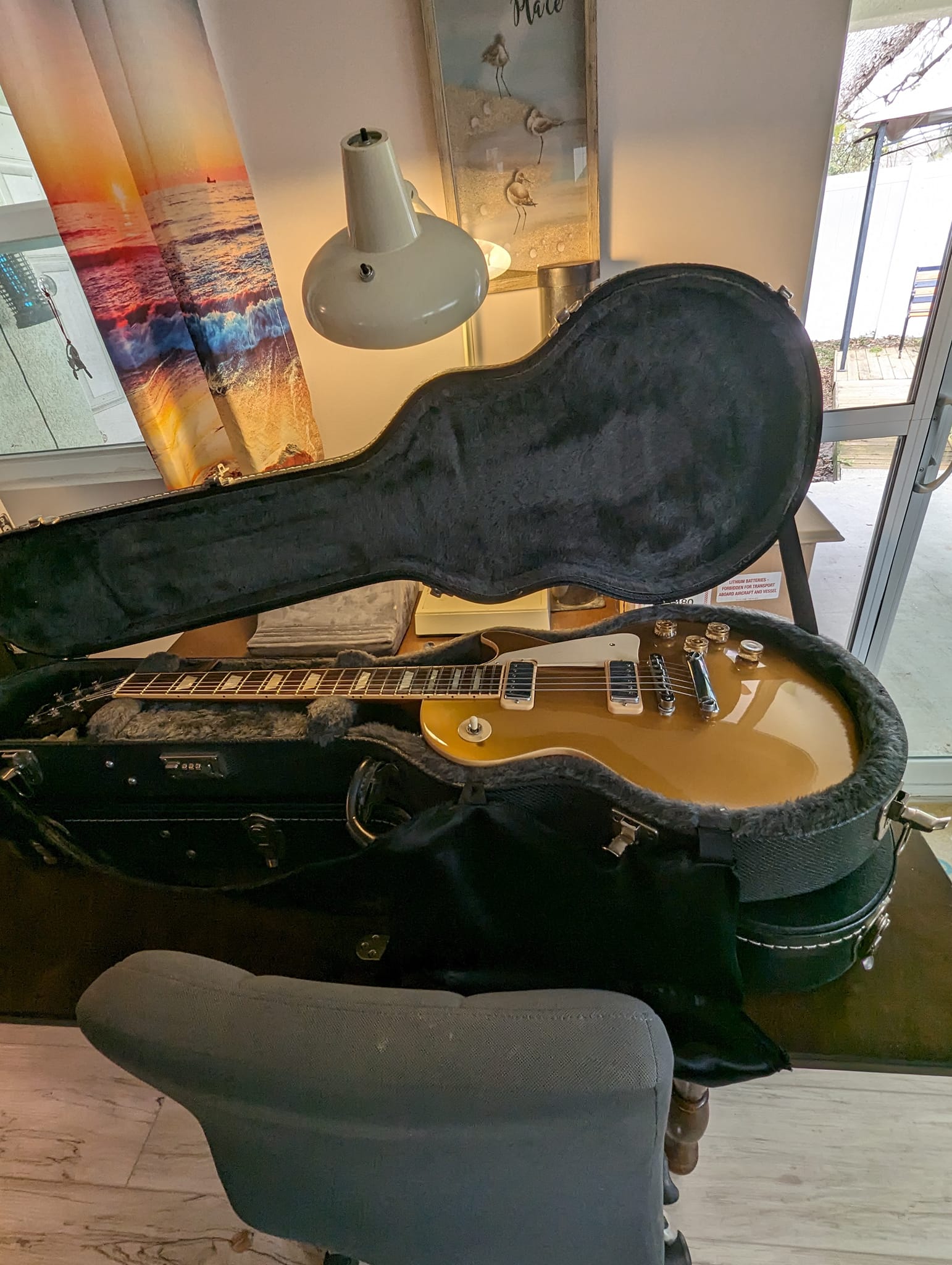 Orlando Guitar Show Features New SG Diablo and Les Paul Deluxe Guitars