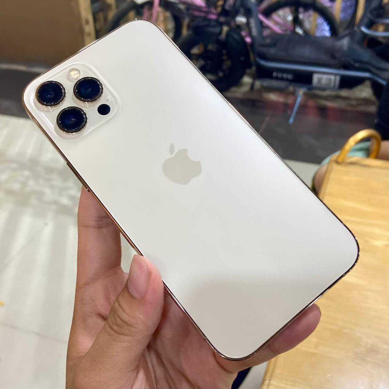 I phone 12 pro max all fine Face Tt all fine 128gb Offical reset 