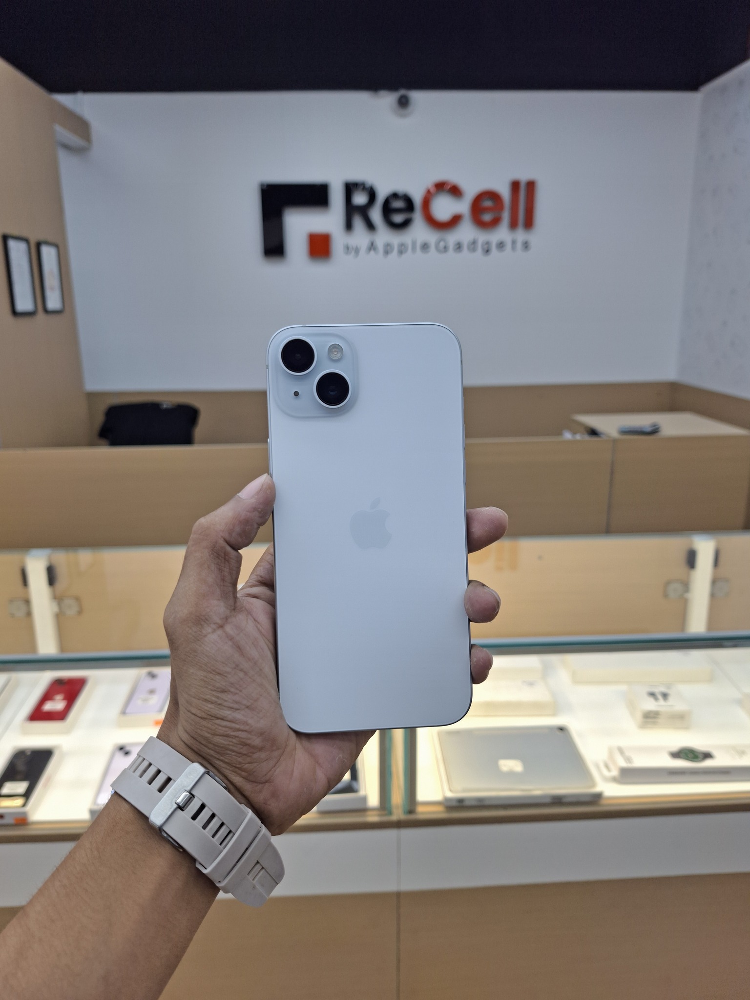 ReCell - ReCell-এর Jackpot Offer-এ Used iPhone 15 Plus কিনুন Guaranteed ...