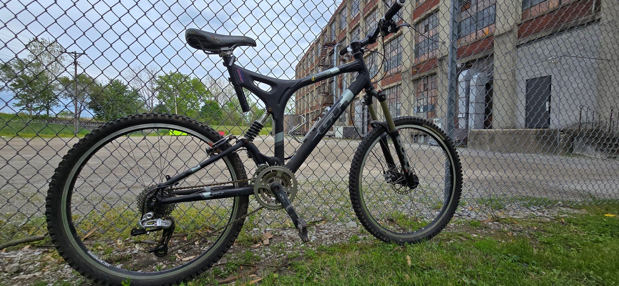 vintage gt bicycles Vertigo 1996 Bike Red / Black Splatter Vintage Gt Bikes For Men