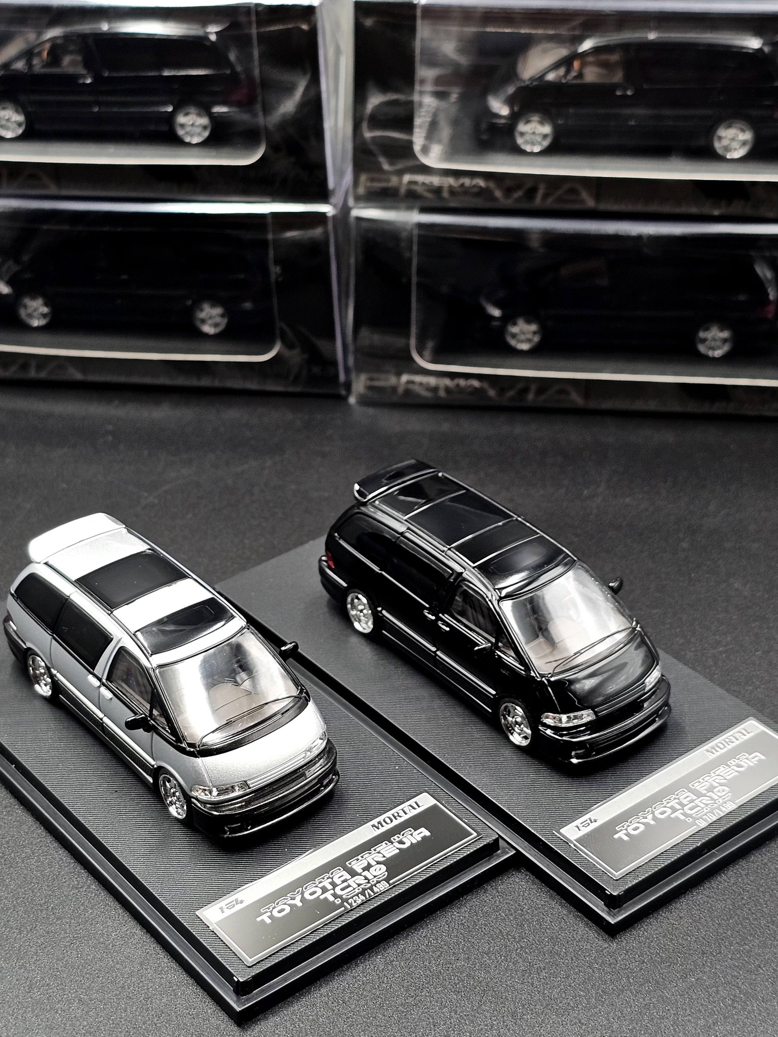 Mortal model 1:64 Toyota Previa diecast car available