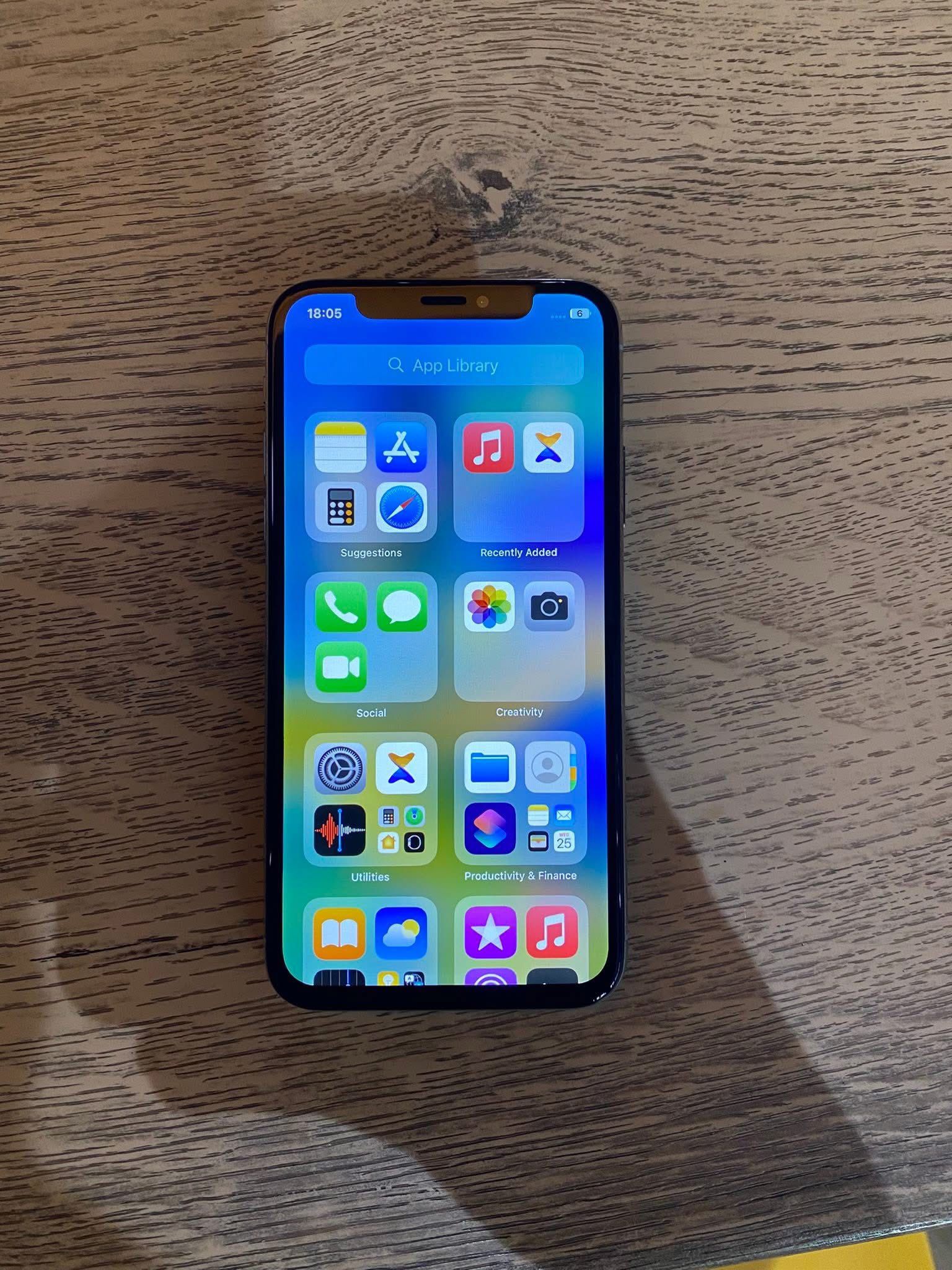 iPhone X 64gbs no Face ID neat swaps and tops welcome battery 