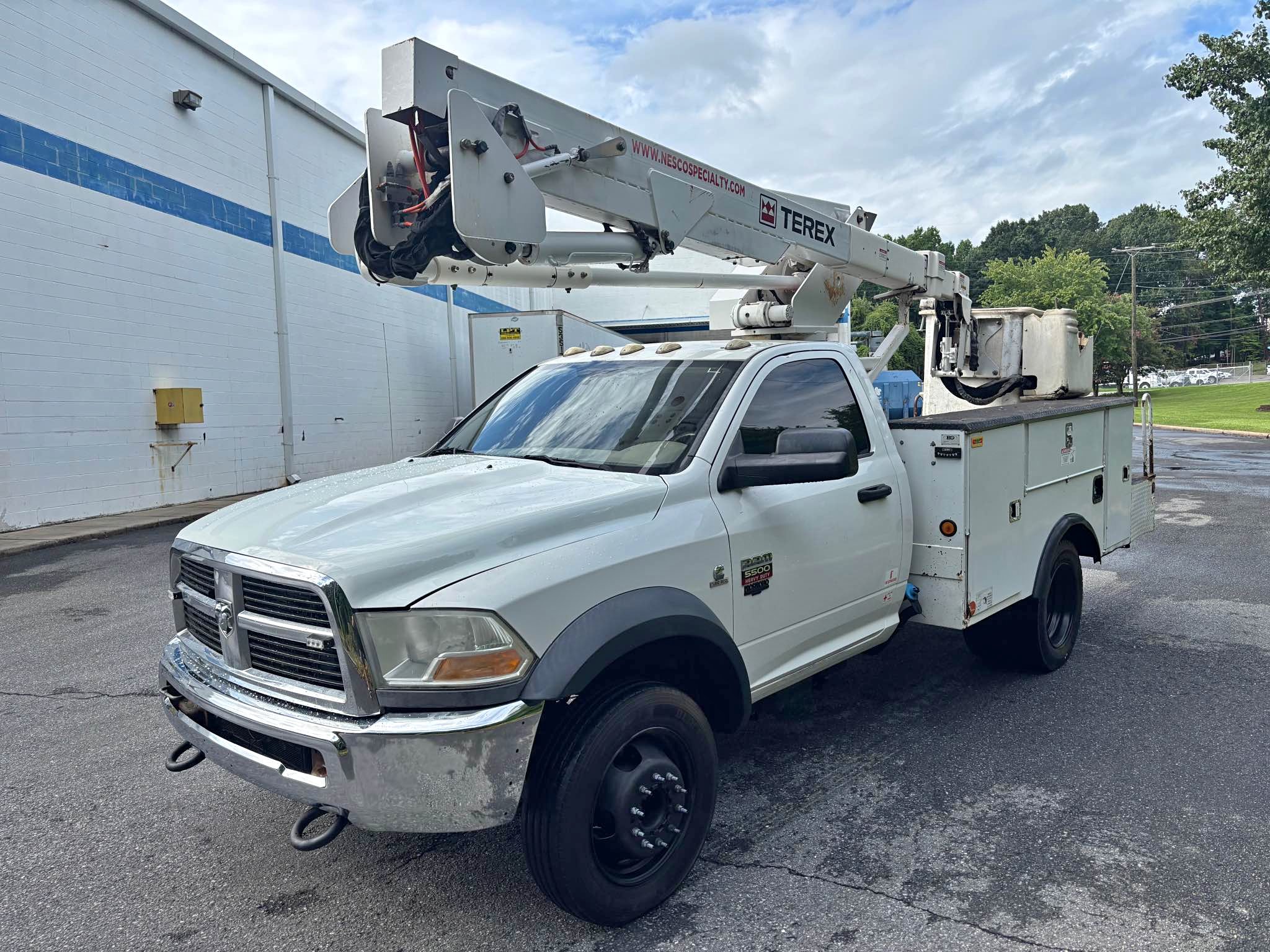 2012 Ram 5500 Regular Cab & Chassis · Tradesman Cab & Chassis 2D ...