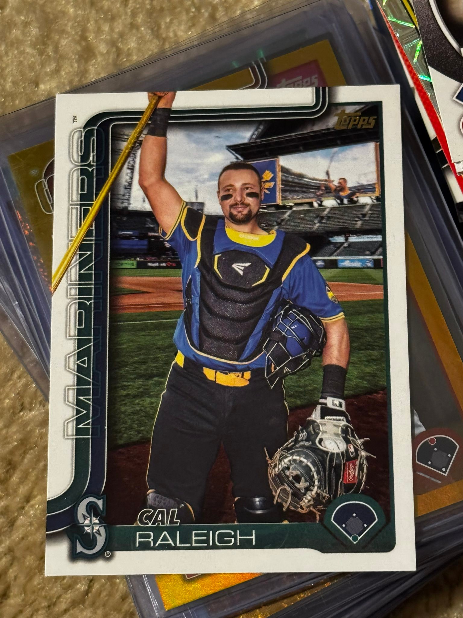 2025 topps series 2 rare cards Baseball Retail Box Trading : Sports & Outdoors 3 exclusive foil cards per box Found valuable 2025 topps series