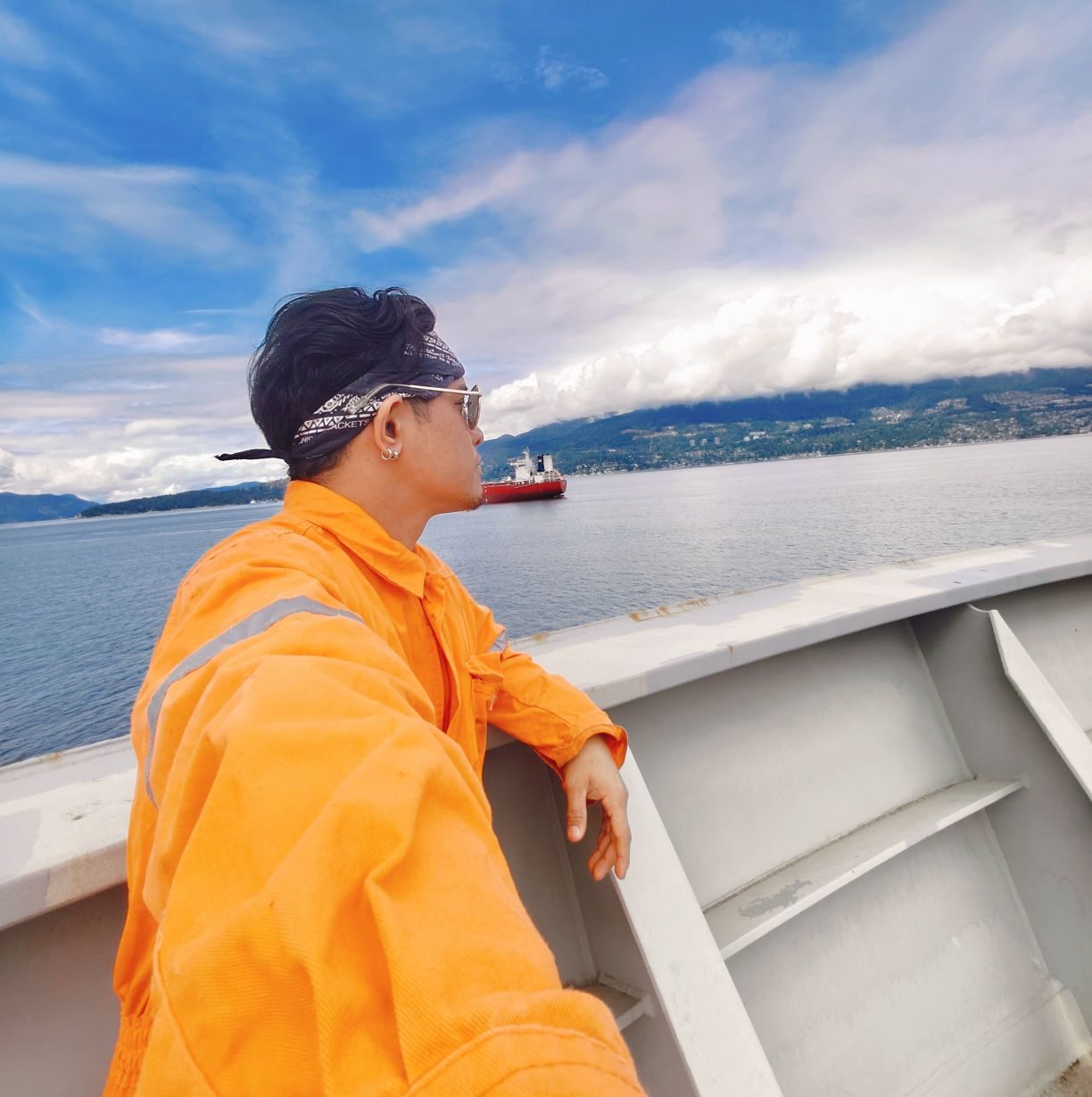 Making Waves - 📌 ESSENTIAL LIFEBOAT EQUIPMENT AND THEIR... | Facebook