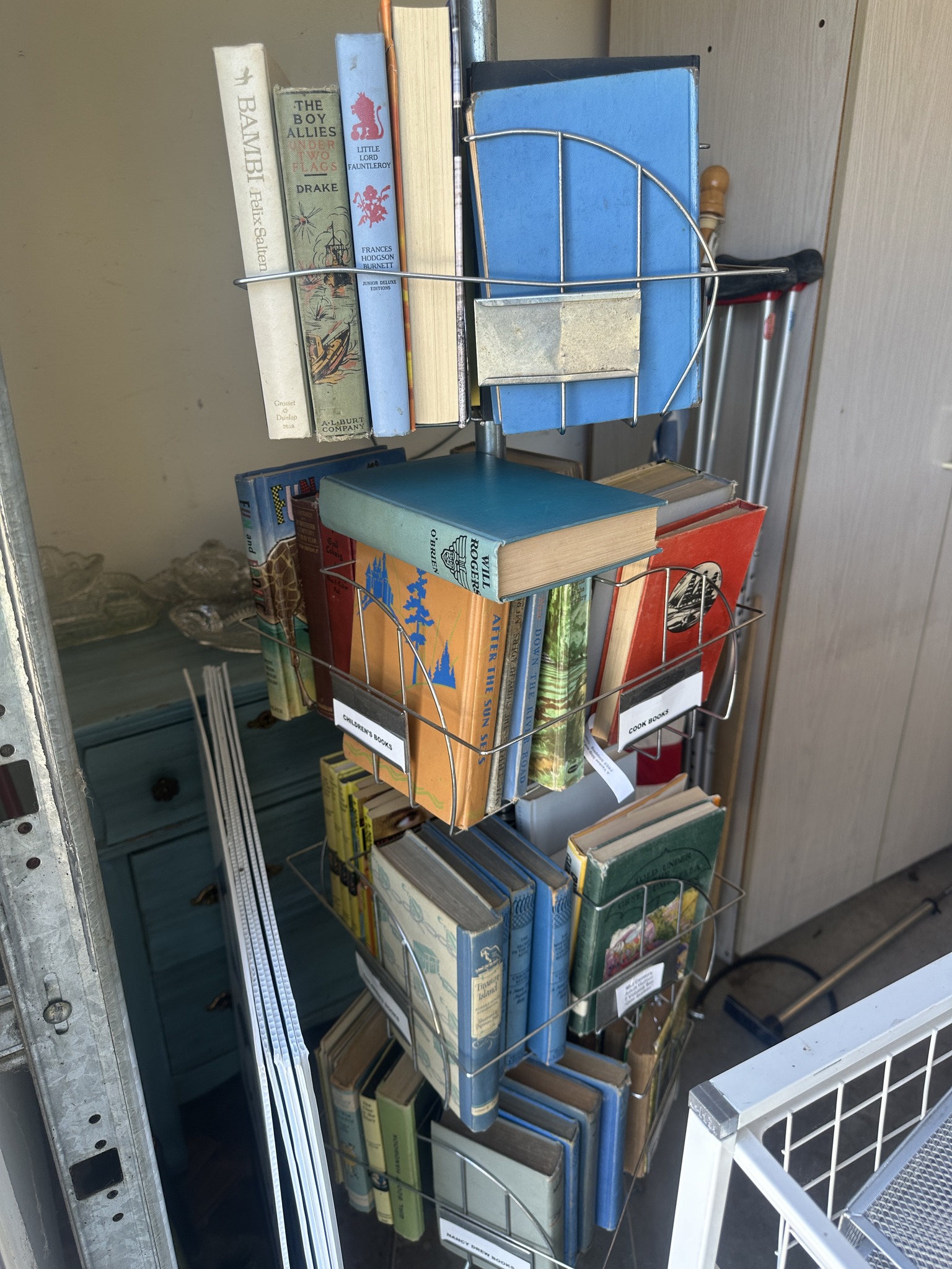 Bates Estate Sales - Eugene... - Bates Estate Sales - Eugene