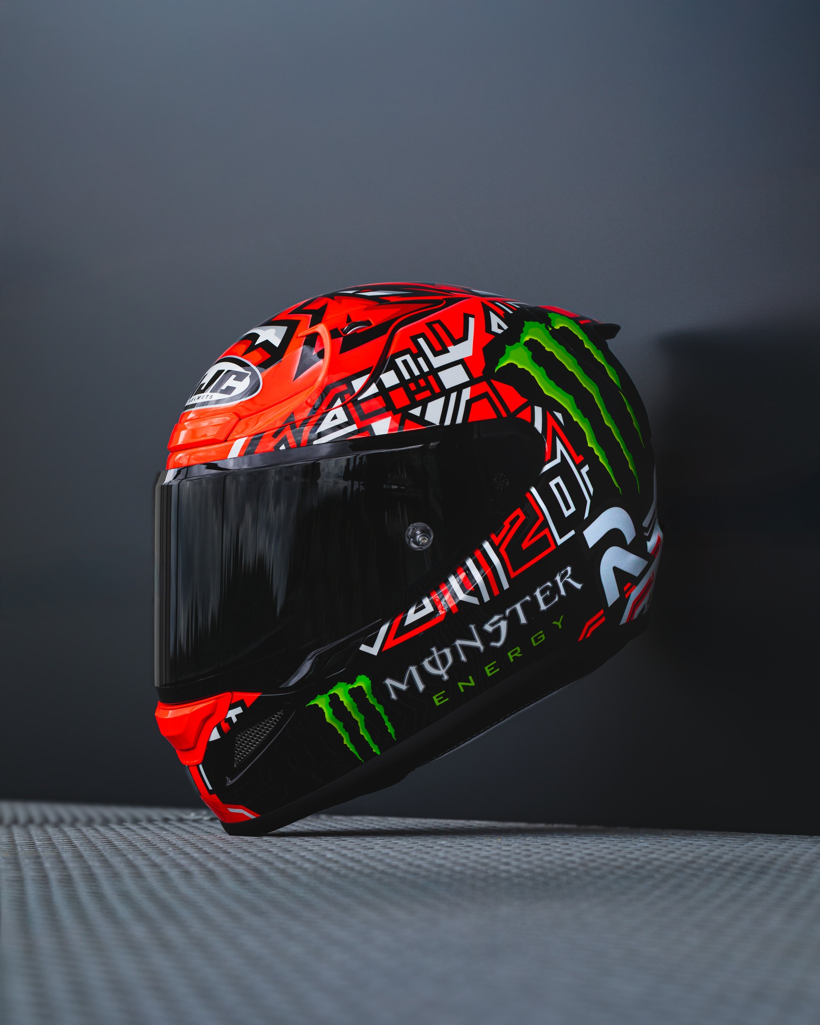 ライダーチューニング写真集3 Unleash your inner El Diablo.The HJC RPHA 12 Fabio Quartararo 2025