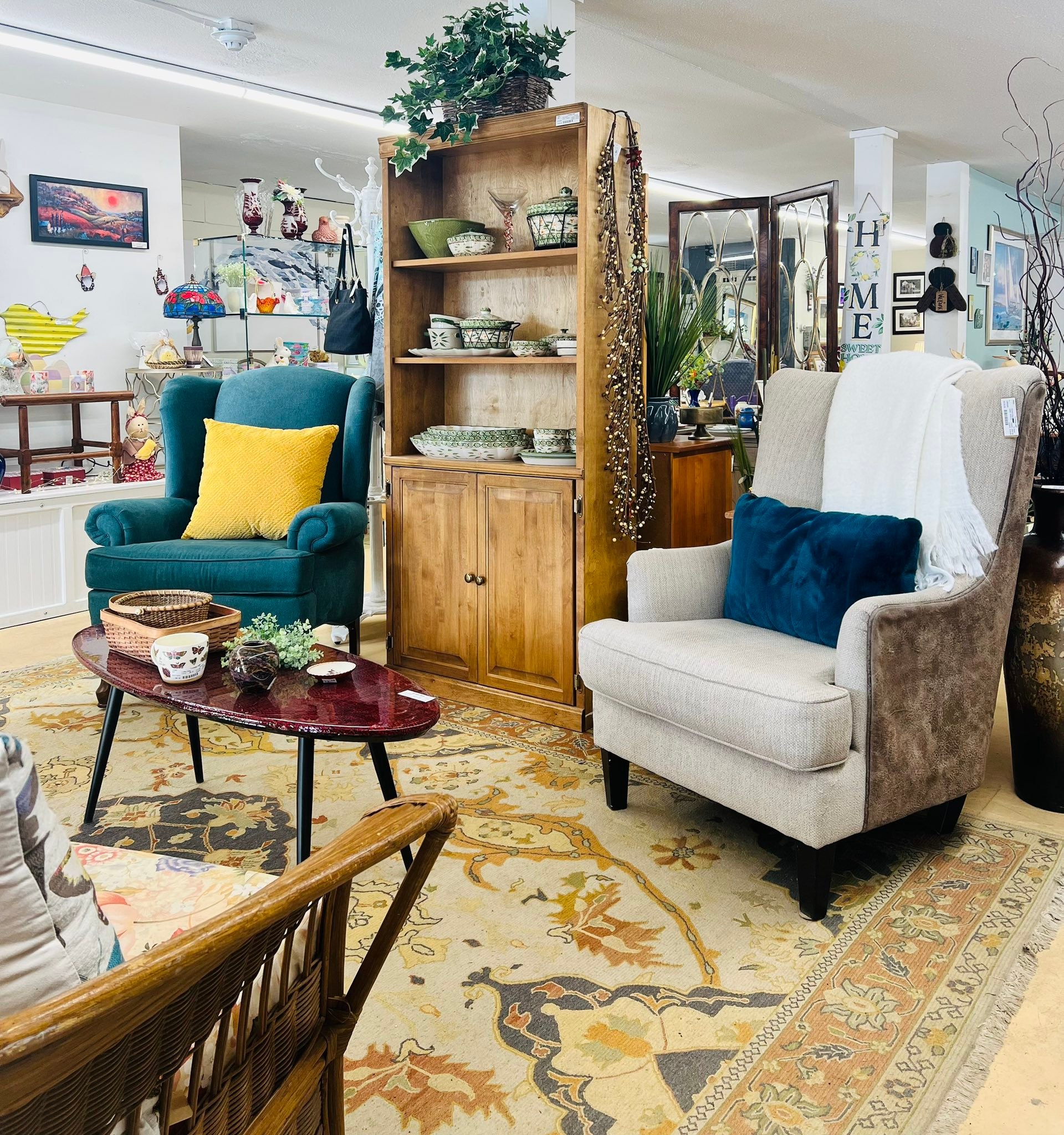 Turning Leaf Consignment | Swanzey NH