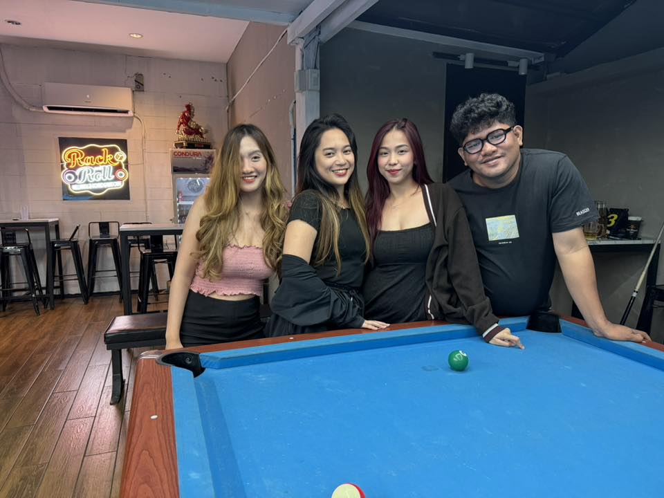 Rack and Roll Billiards and Board Games Cafe | Quezon City