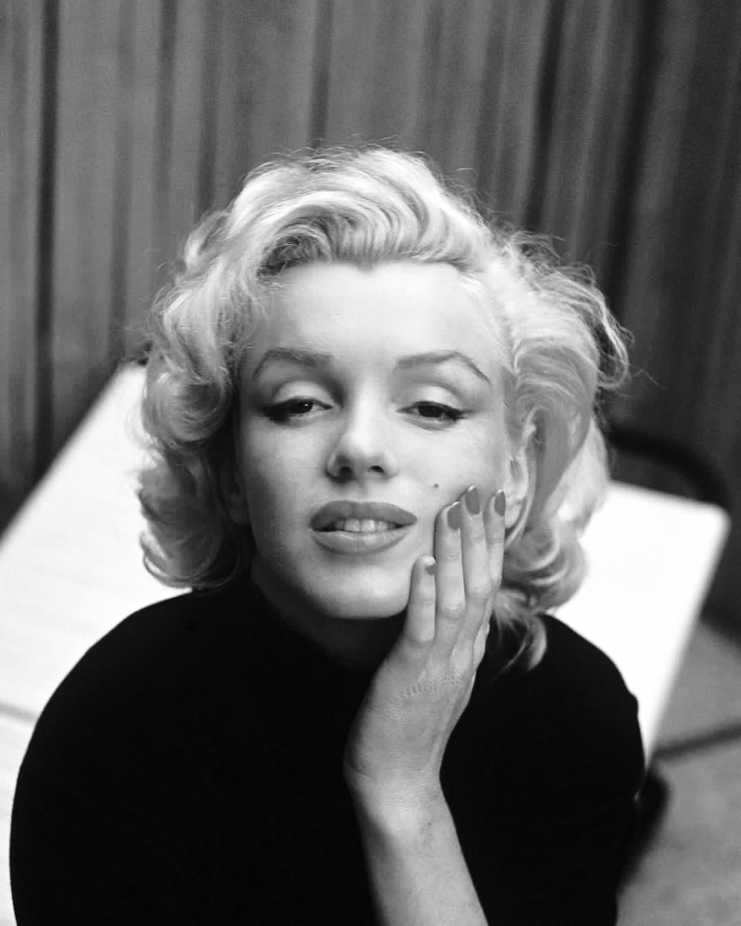 Marilyn Monroe photographed by Albert Eisenstadt in 1953