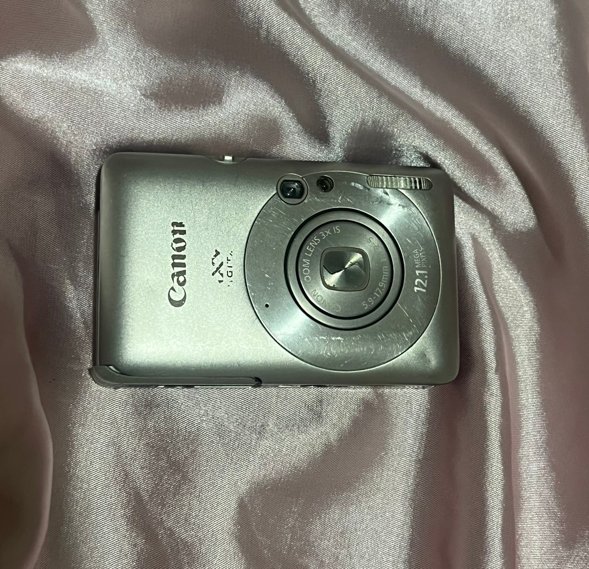 Canon Ixy digital 210is camera for sale