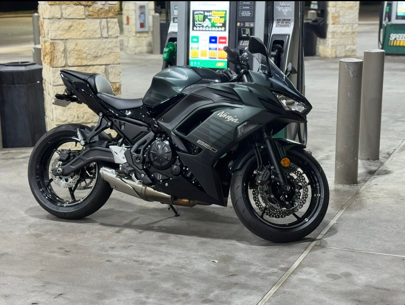 2025 Kawasaki Ninja 650 with ABS for sale