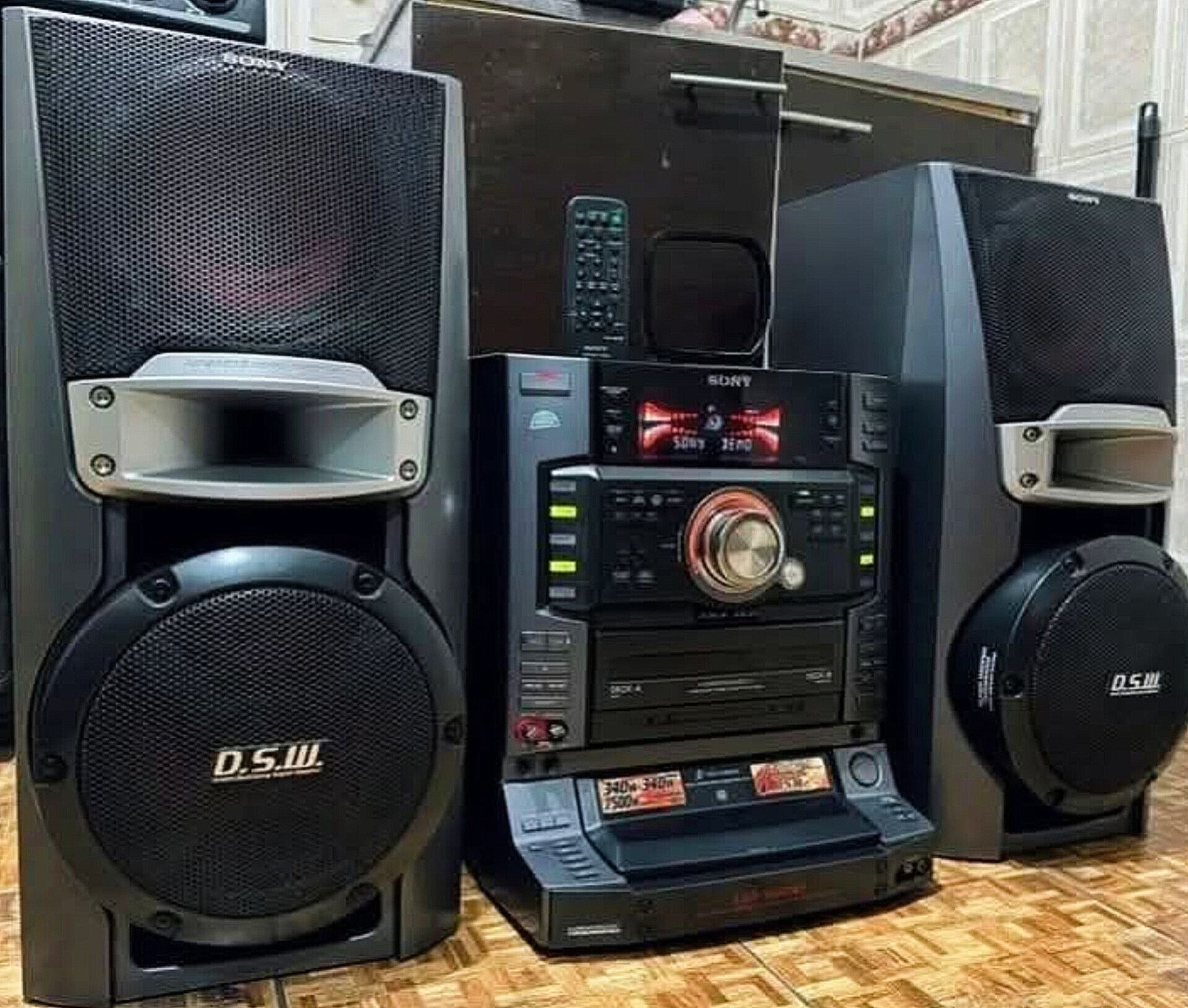Sony LBT-V750 Stereo System, Released in 1990