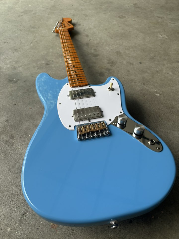 A Custom Sonic Squier Mustang in that beautiful California Blue. A