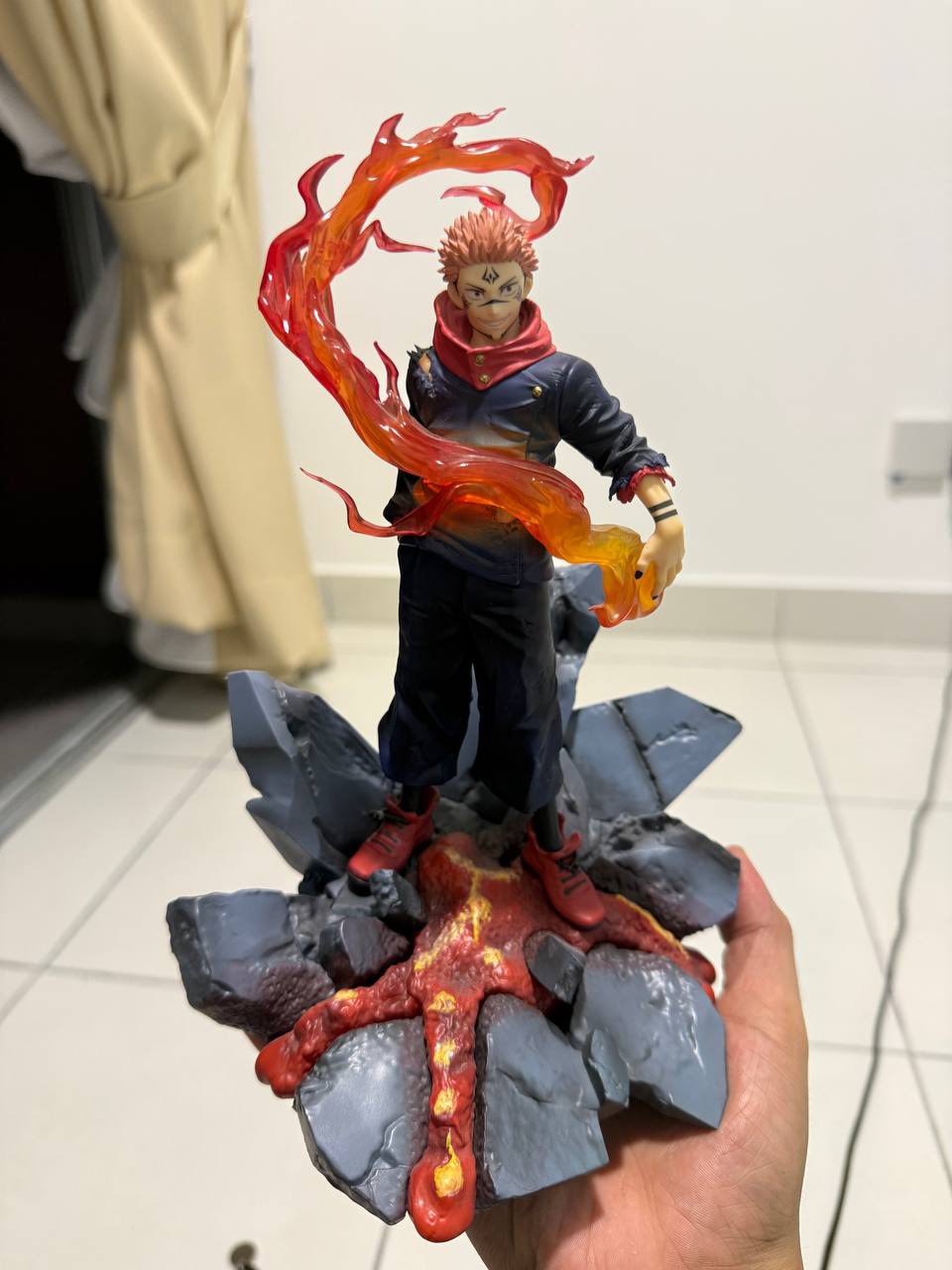 Articulo NUEVO y SELLADO 8.66 inches (22cm) Made of plastic and