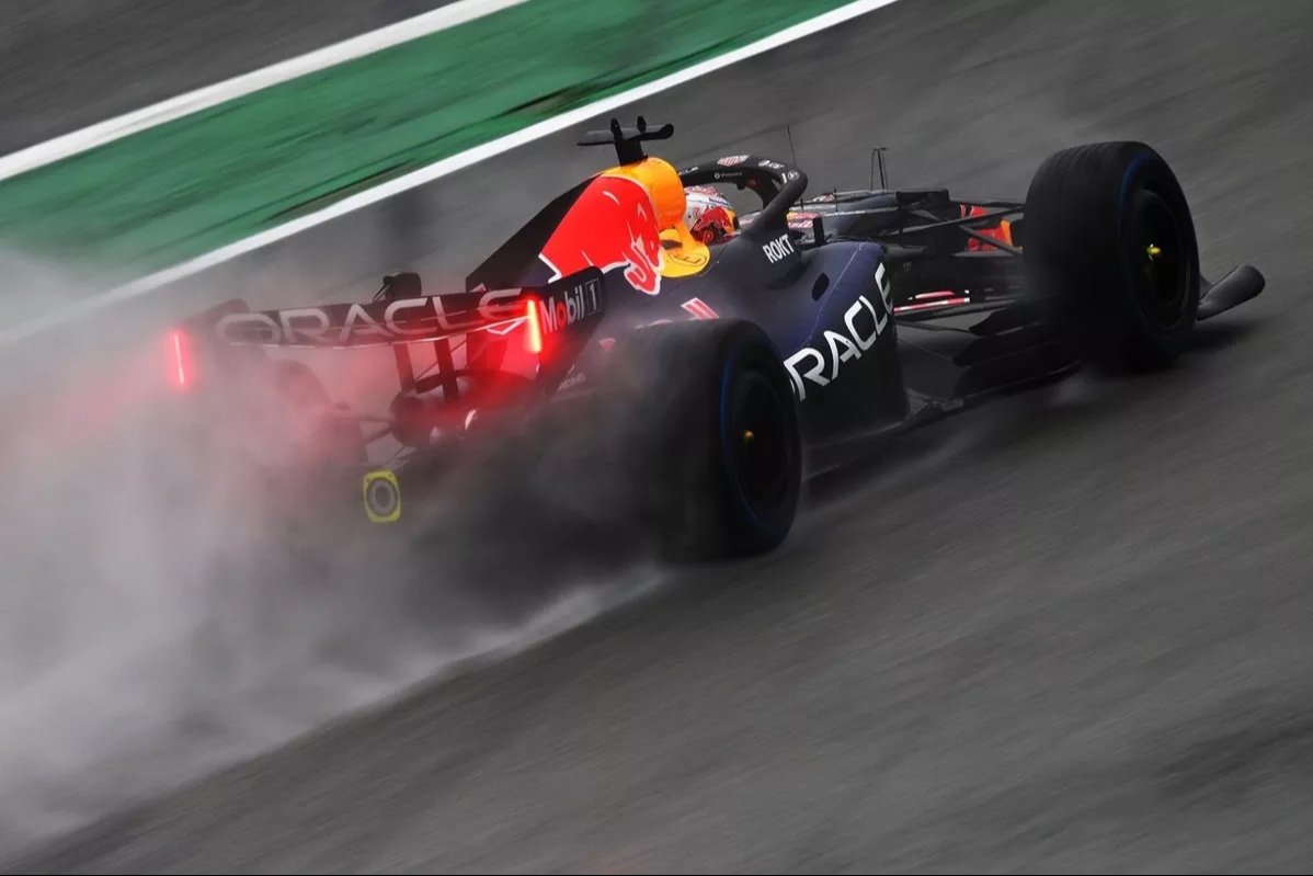 This - 🚨| F1 | Red Bull: promising engine on an RB22 that Verstappen ...