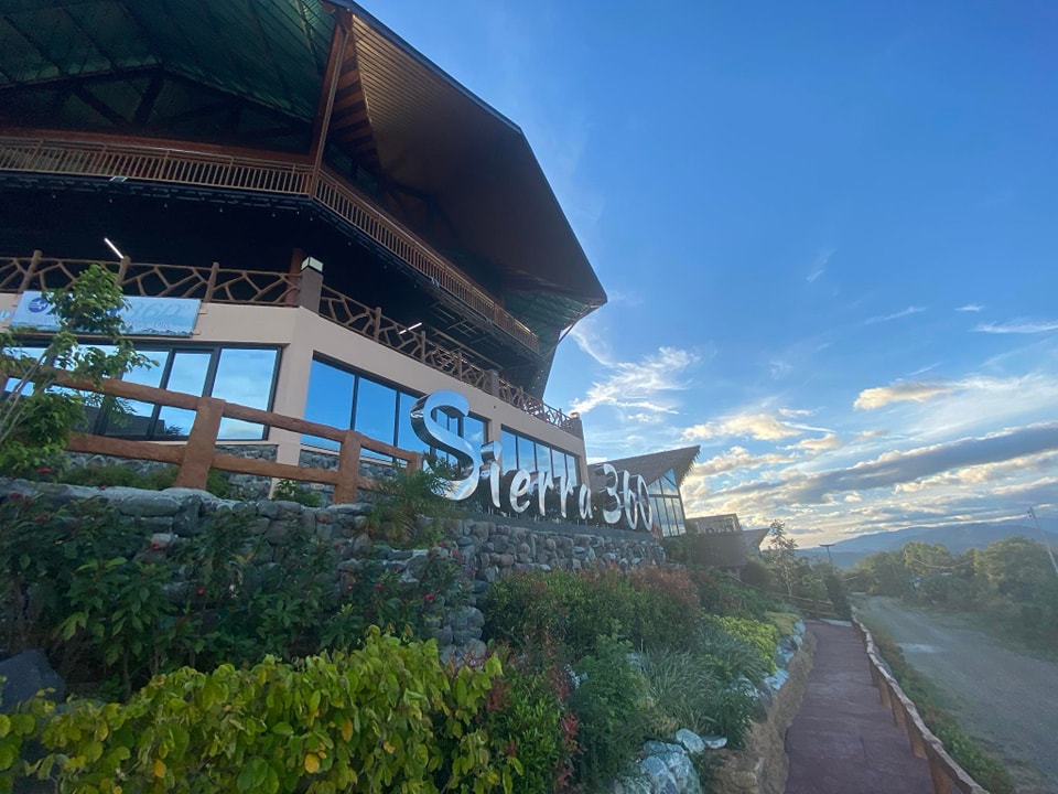 Farm Ridge &... - Farm Ridge & Sierra360 by Desmond Farm