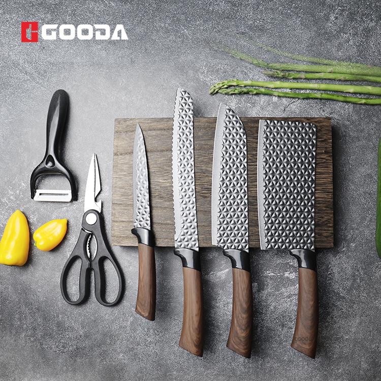 Couper et Eplucher en cuisine - Couteaux, Découpe légume, Planches à découper