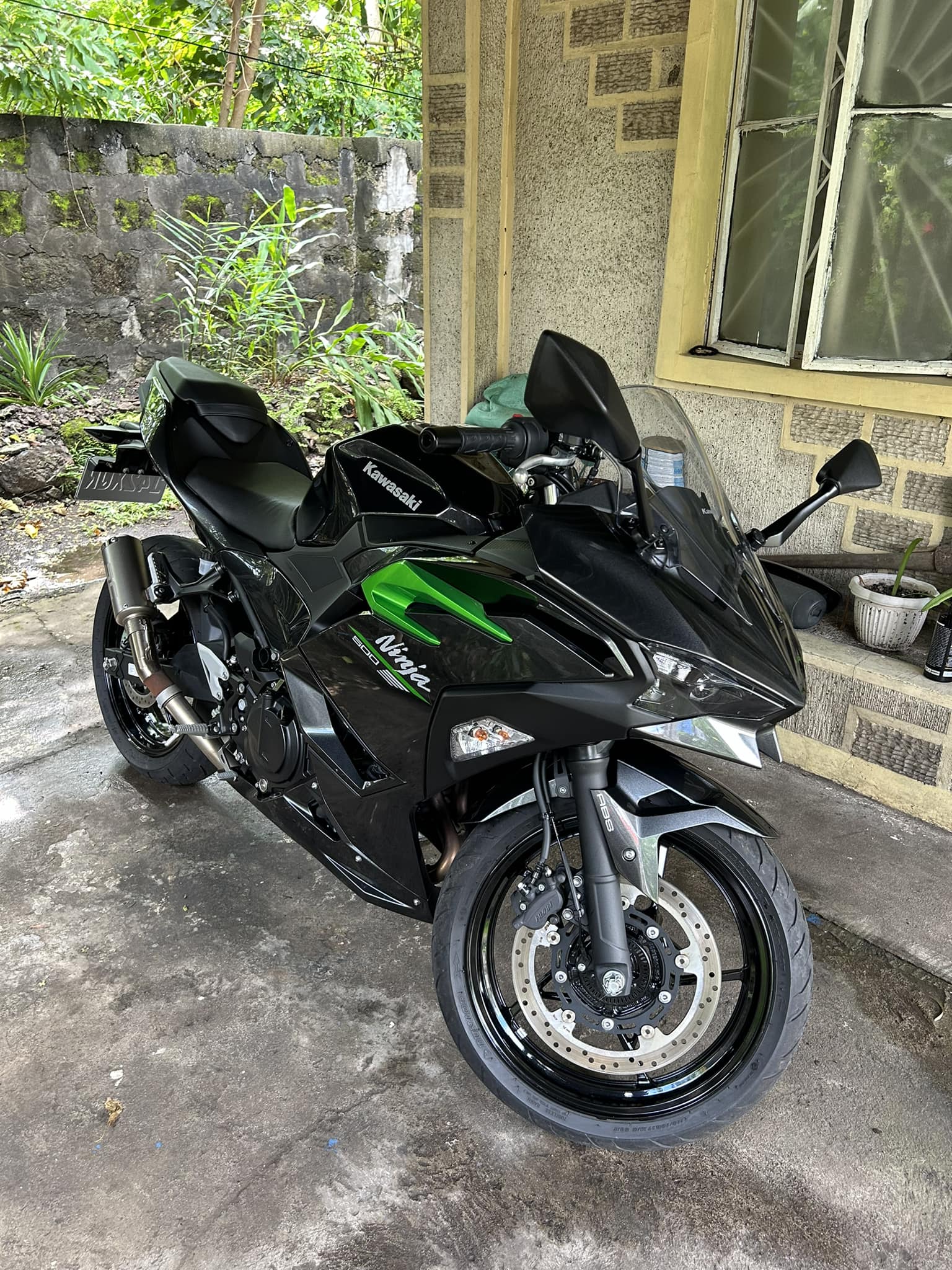 Where to buy a 2025-26 Kawasaki Ninja Z500 with good service?