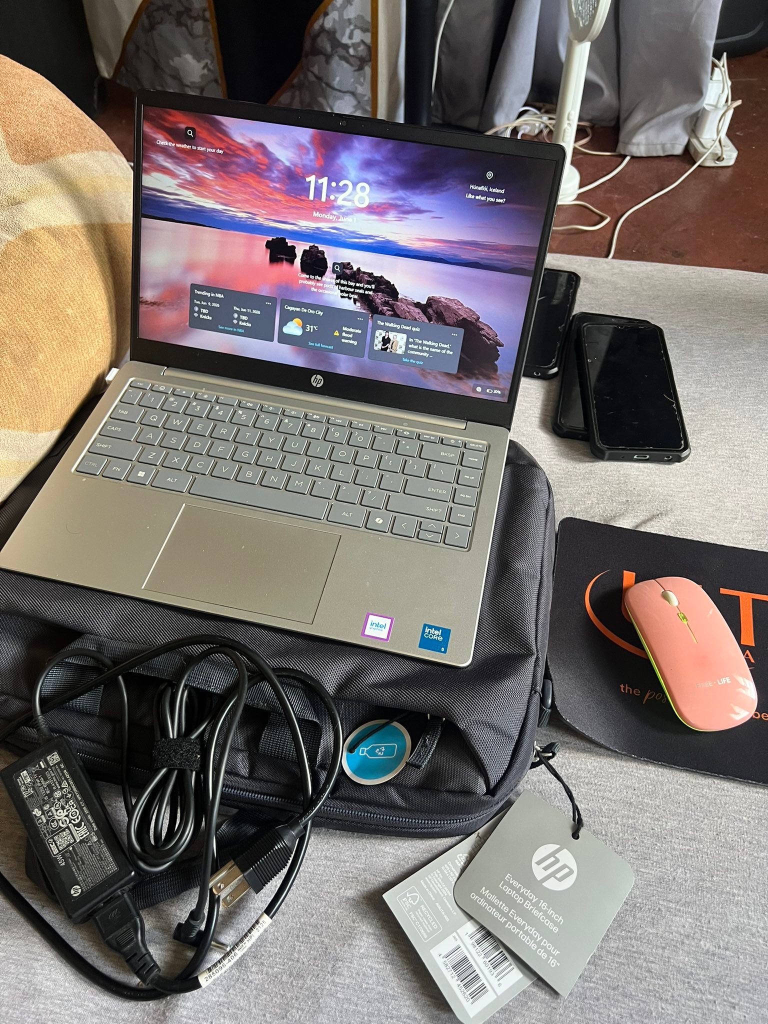 ? FOR SALE: HP Laptop 14-ep1xxx ?