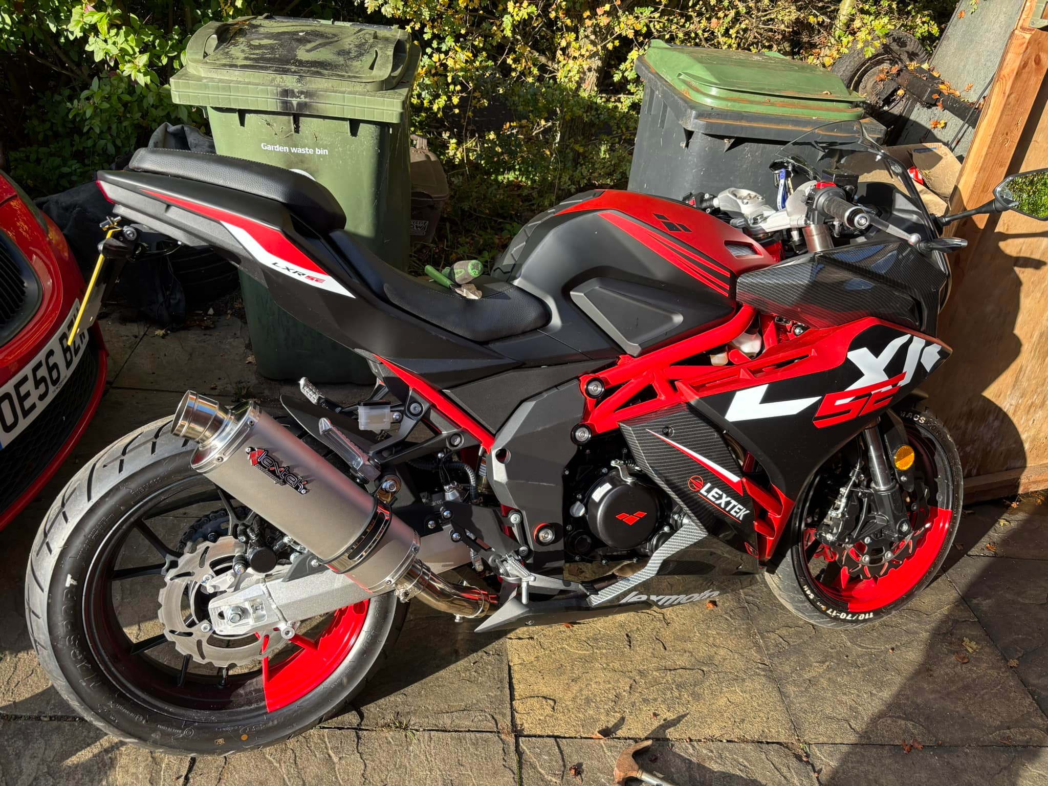 Tail Tidy R&G and new brake fluid reservoir fitted.