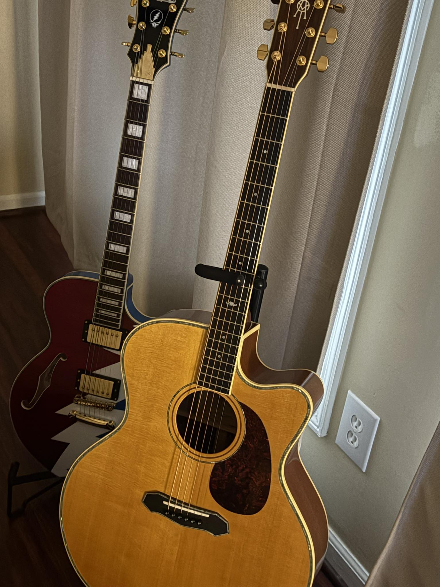 Received Alvarez Yairi gy-2e jumbo guitar