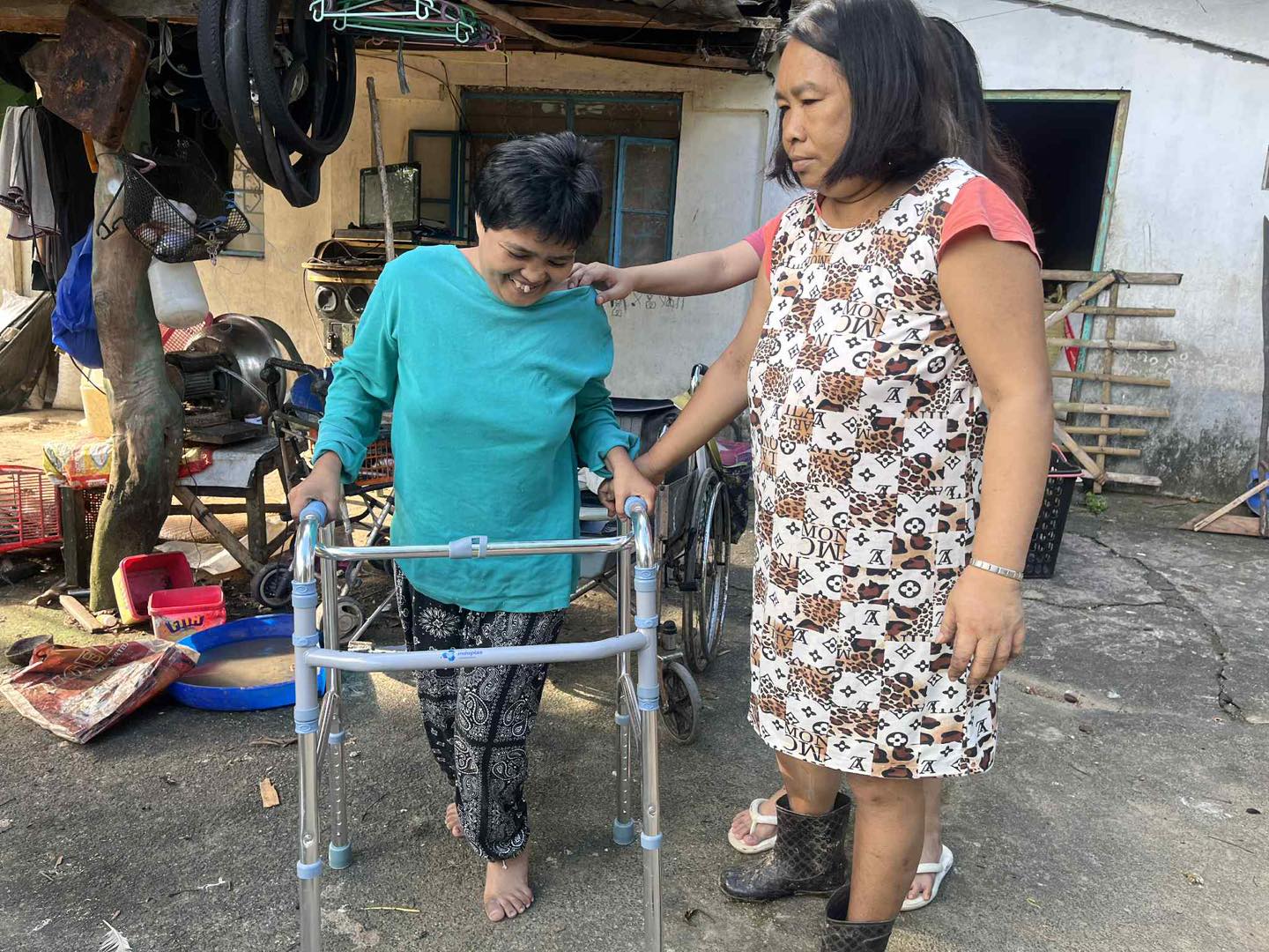 Oxfam - Evelyn Flestado, a 32-year-old resident of Barangay San Isidro ...