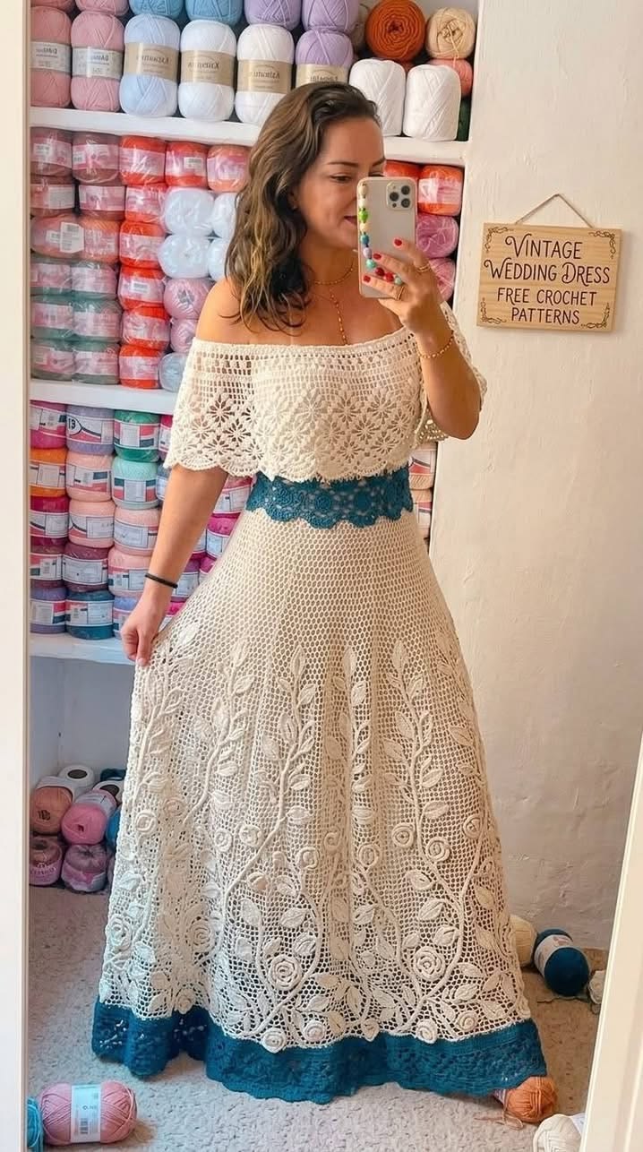 blue cut out back dress Carmen Crochet Sequin Maxi Open - This stunning satin evening A-Line Cotton Midi Dress Size:Large/X-Large Pickleball fashion trends for