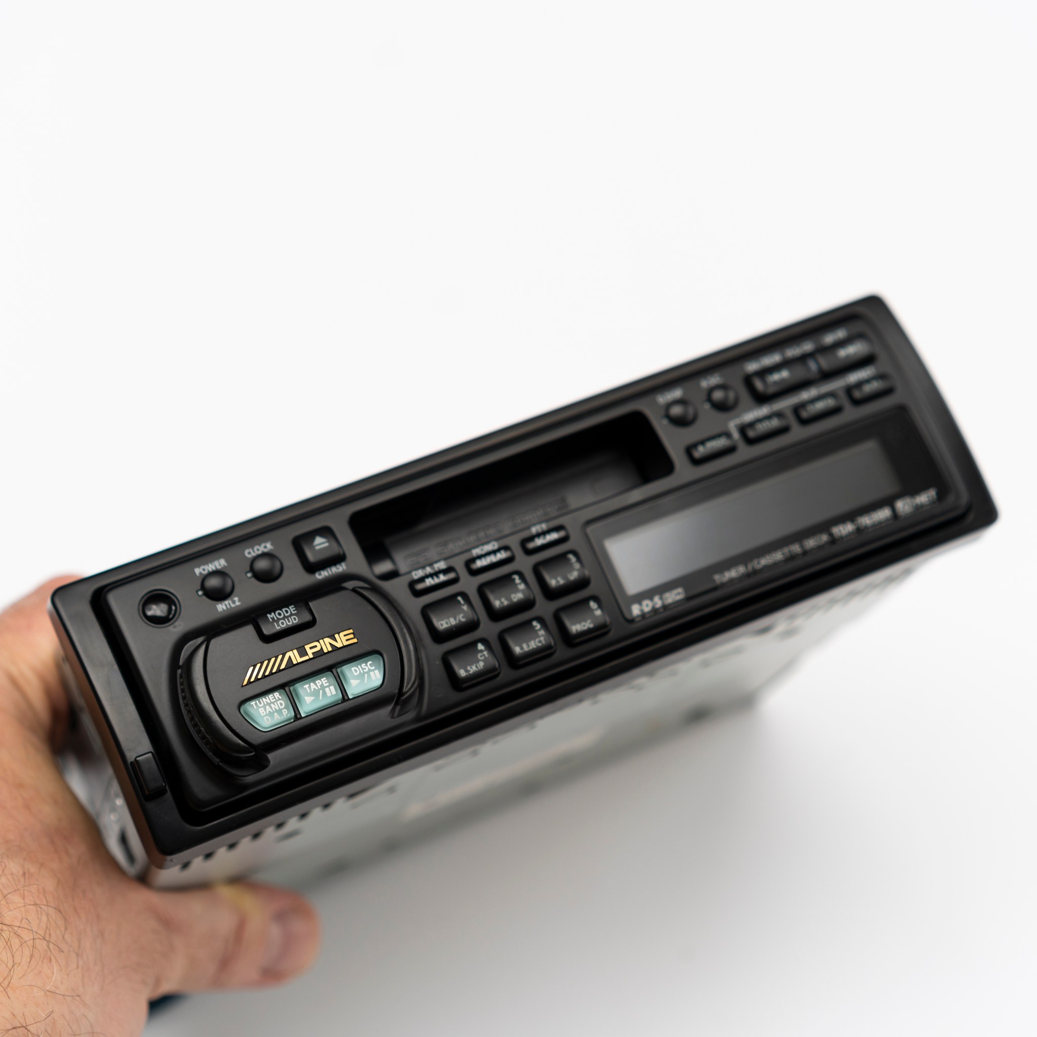 🎼 ALPINE CDA-7990J F#1 Status — More Than Just the F#1 Status