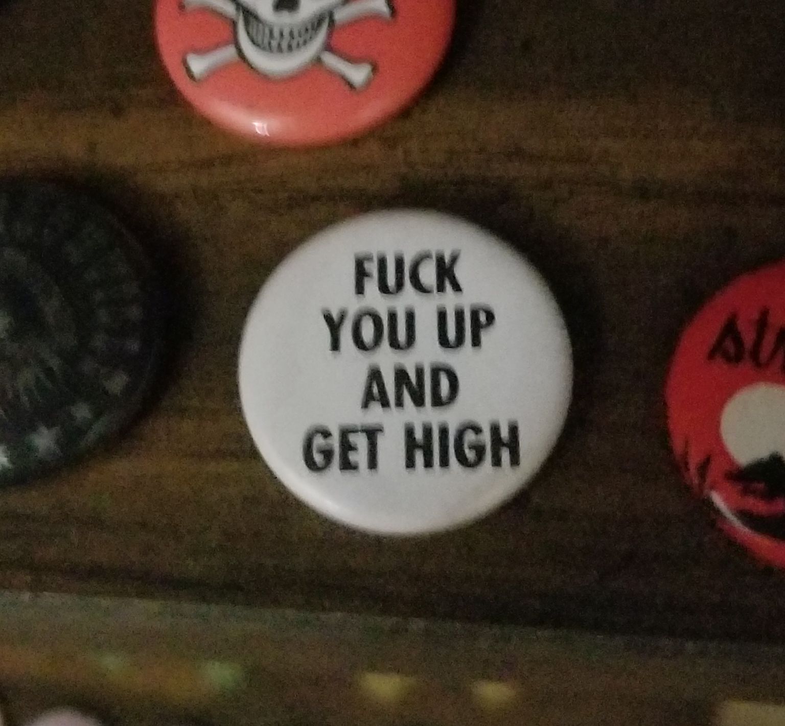 Vintage pinback from Subpop 7