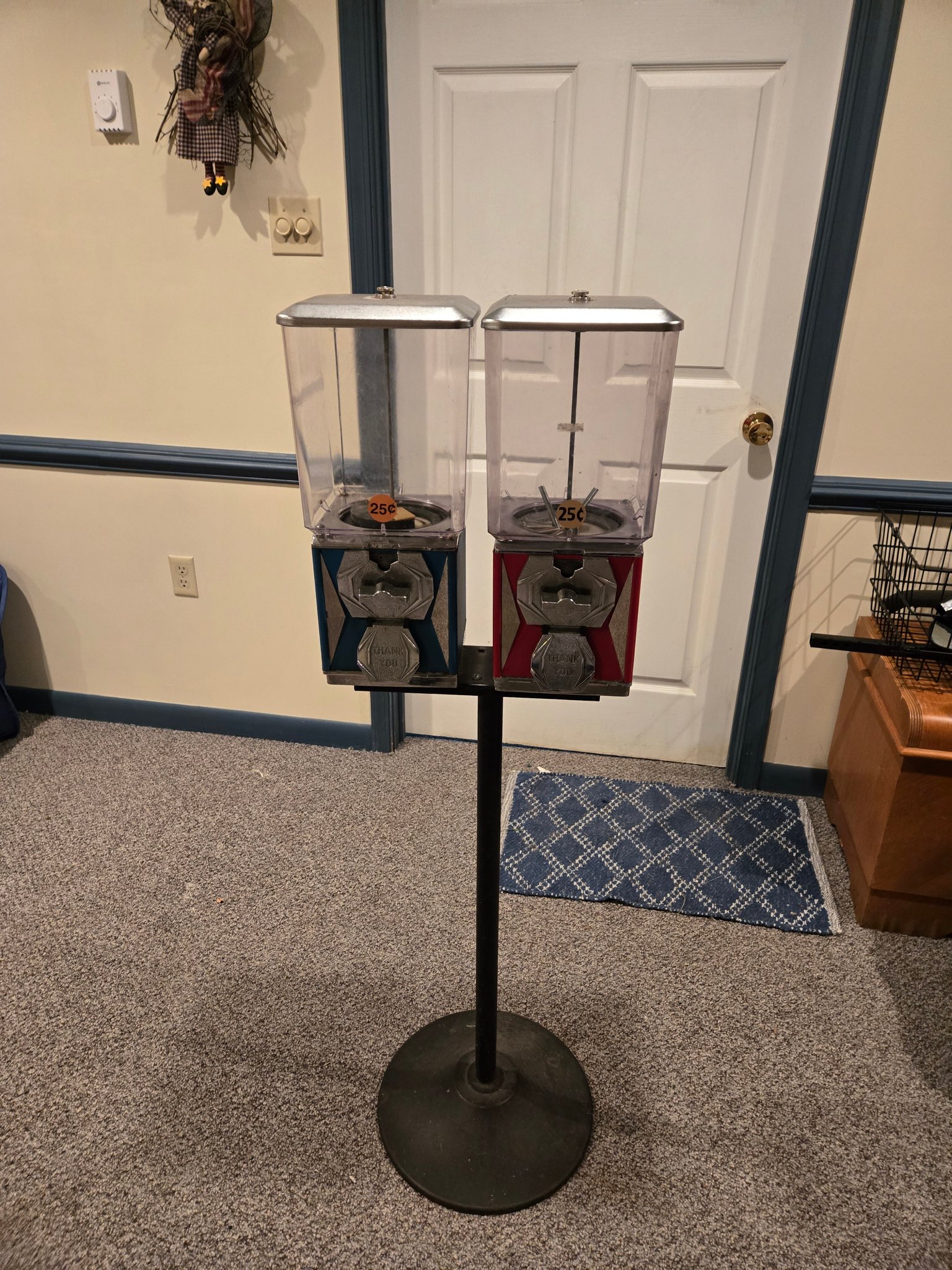 Vintage Grey Stand for Gumball Candy Vending machine Oak Northwestern Beaver Etc