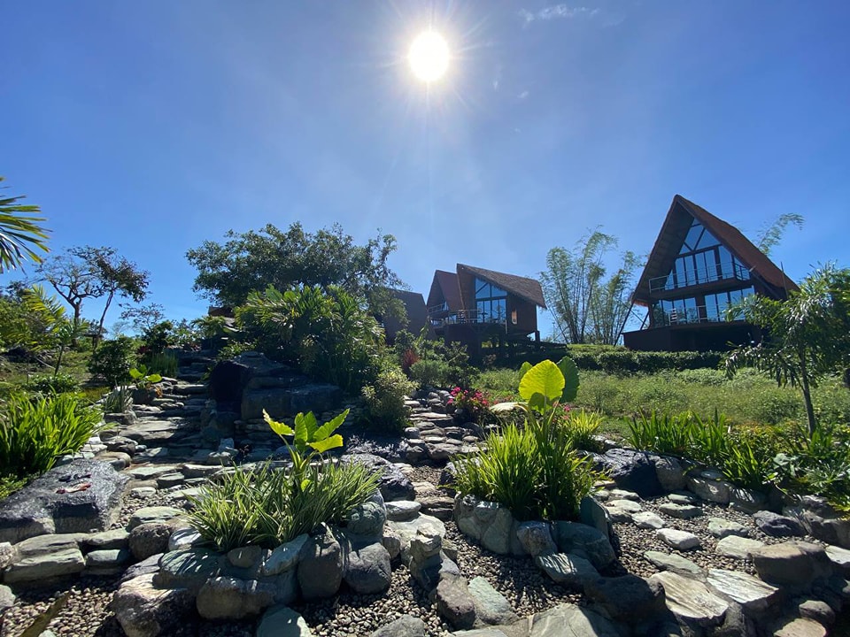 Farm Ridge &... - Farm Ridge & Sierra360 by Desmond Farm
