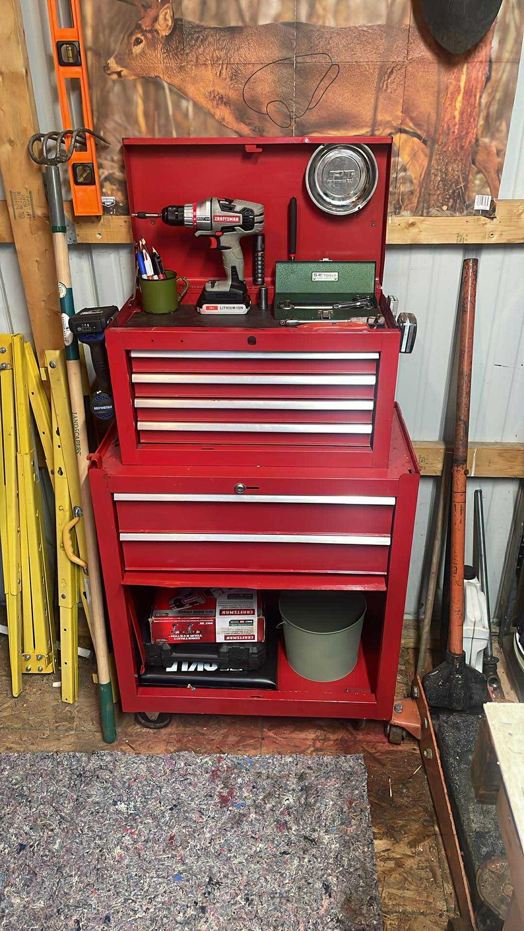 Is this a Craftsman tool chest?
